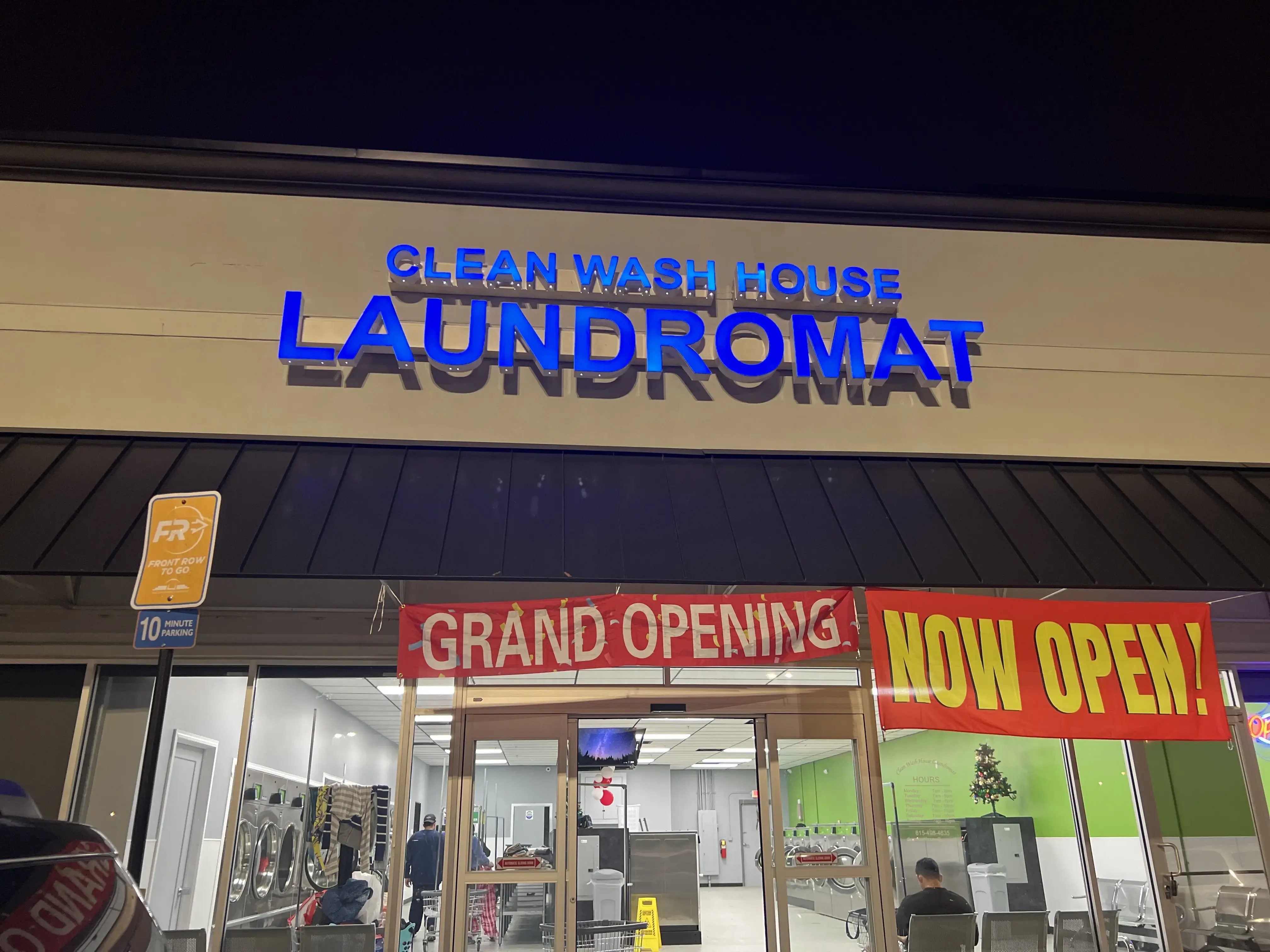 Clean Wash House Laundromat - Image 19