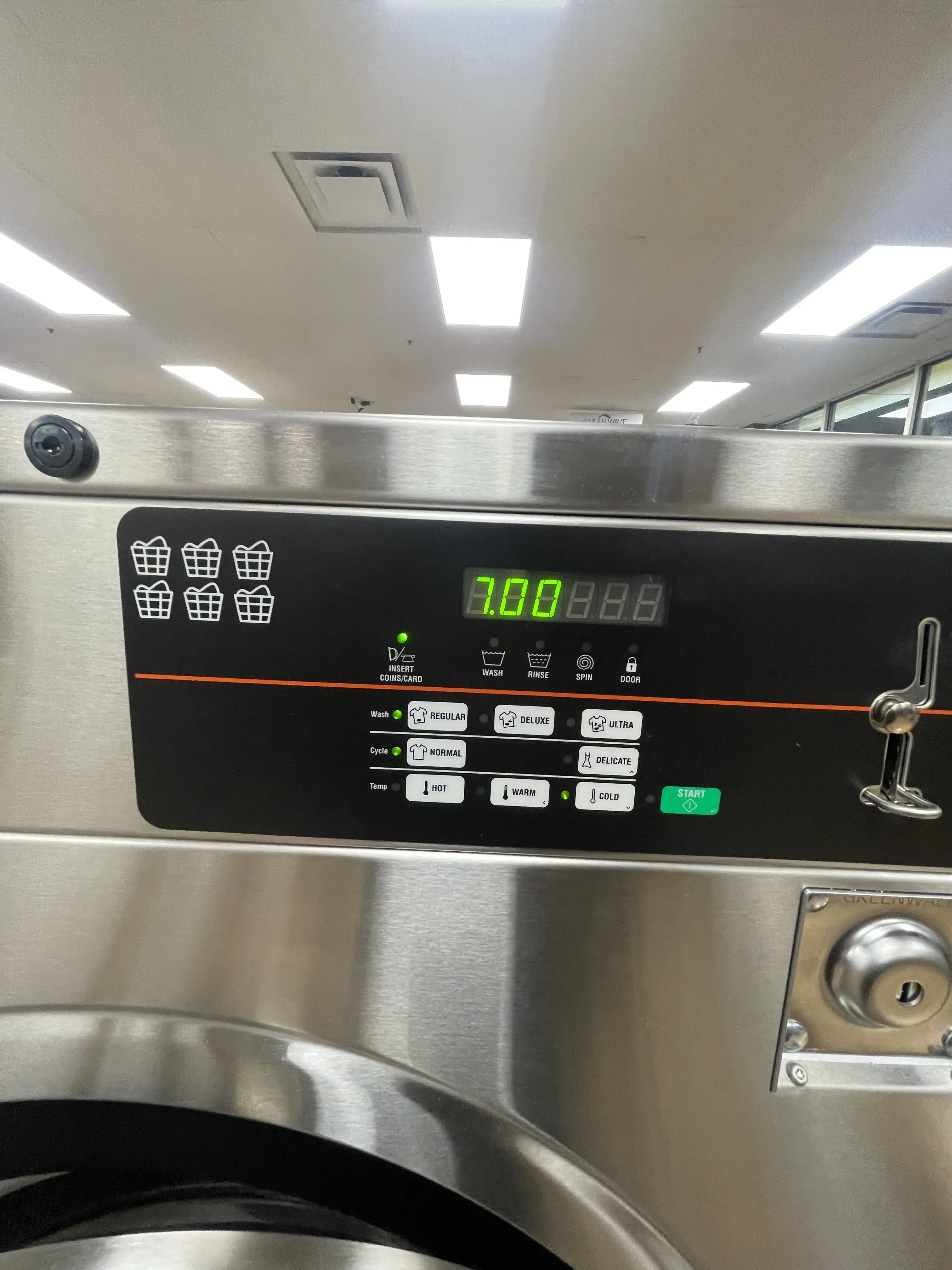 Clean Wave ATL Coin Laundry - Image 14