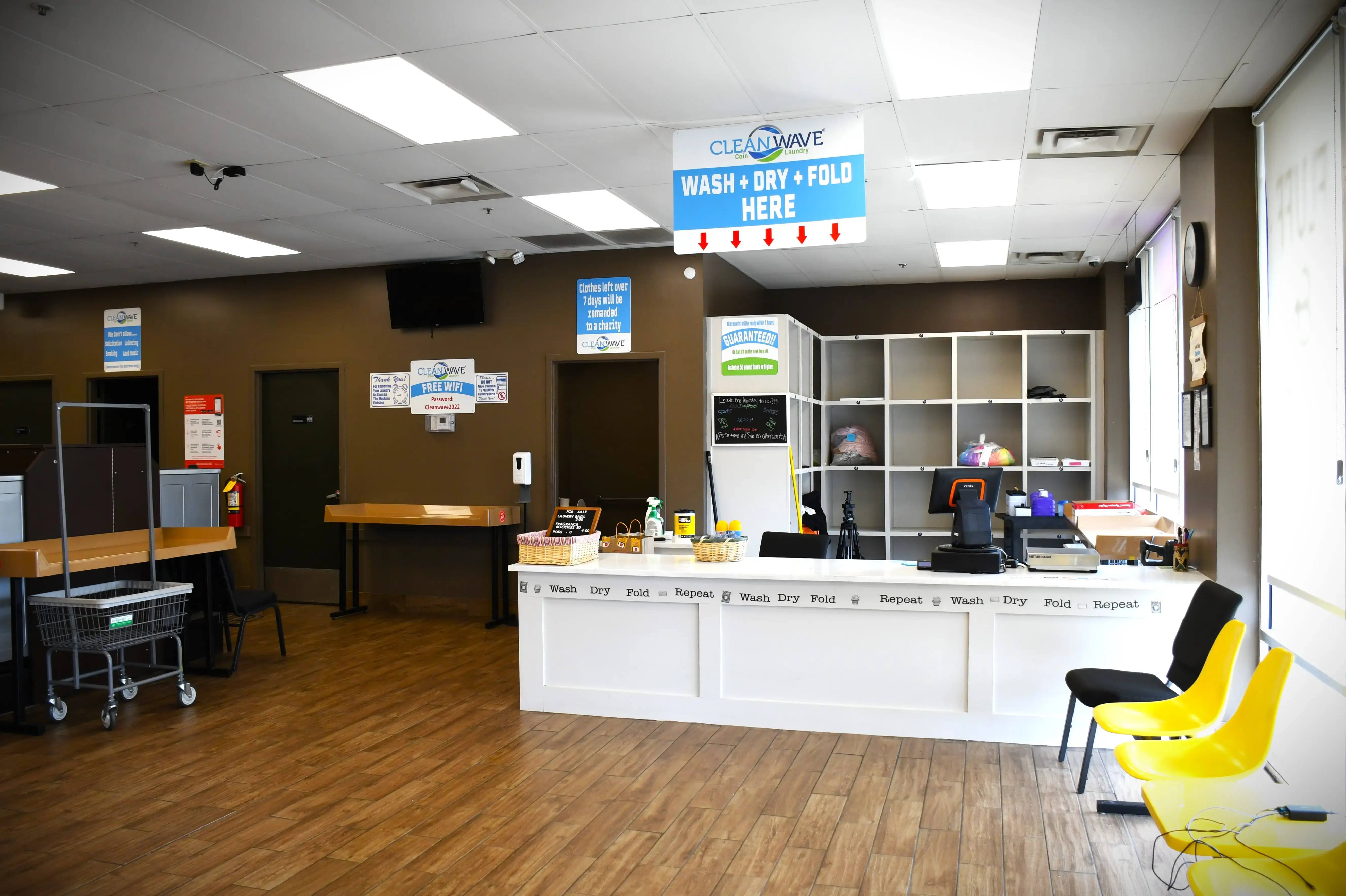 Clean Wave ATL Coin Laundry - Image 6