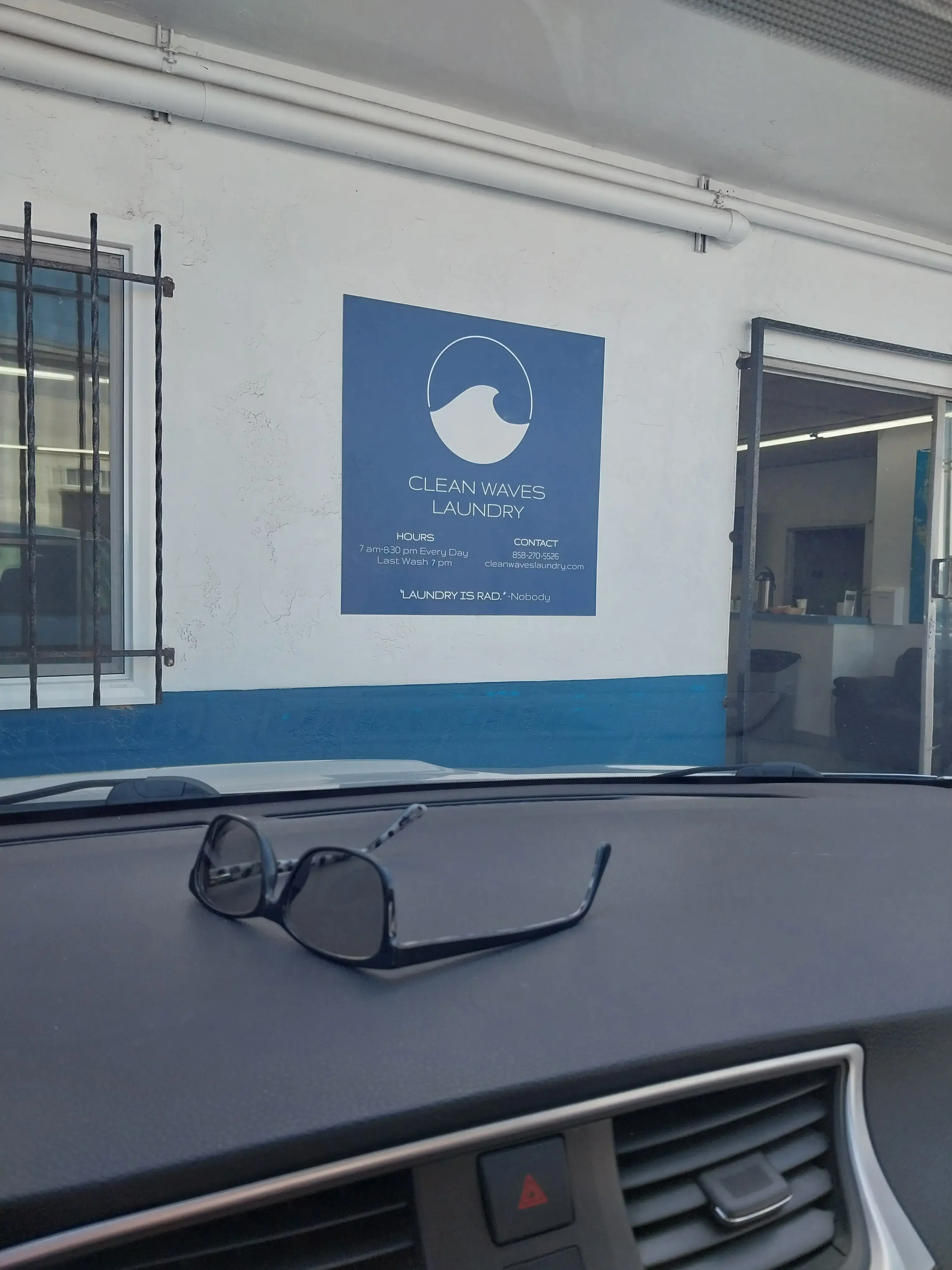 Clean Waves Laundry - Image 15