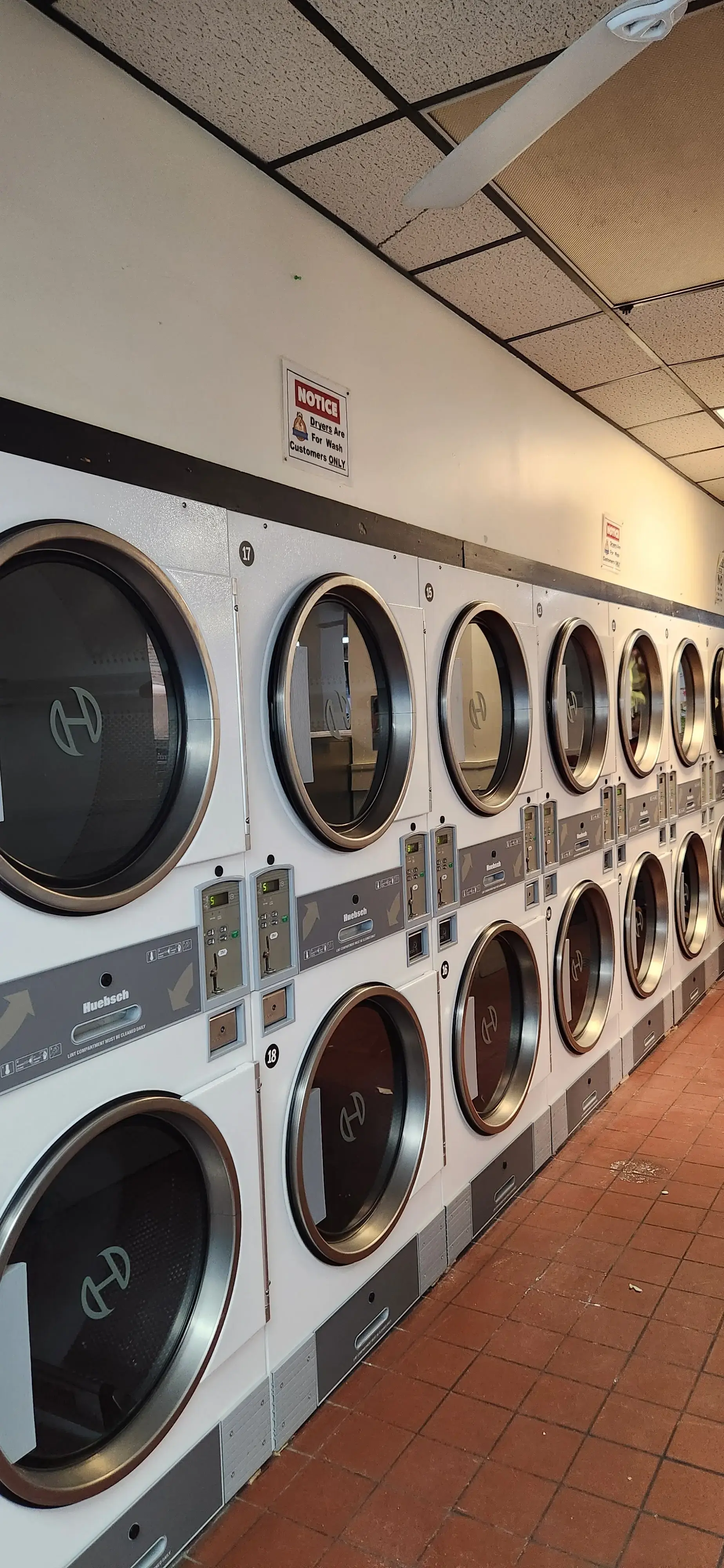 Clean Way Laundry thumbnail 7