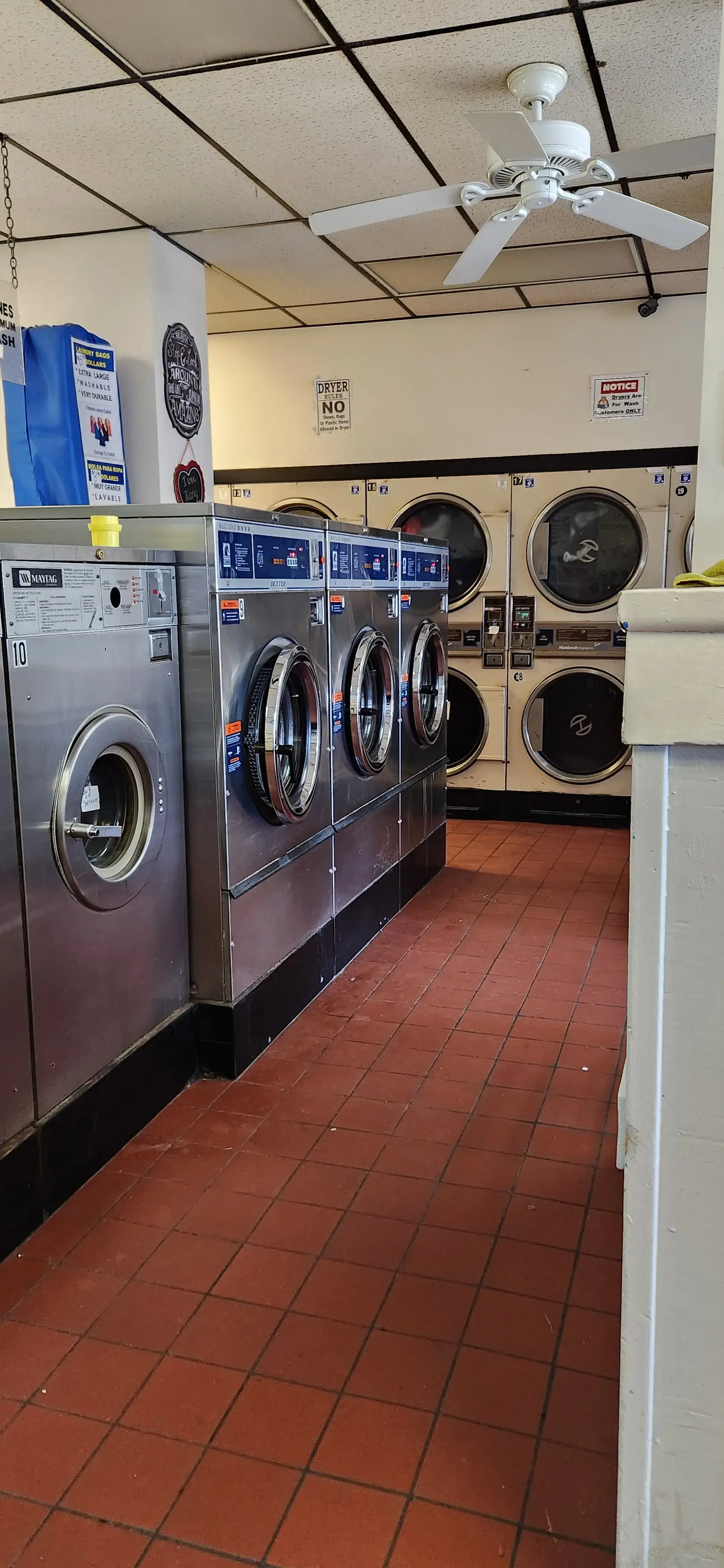 Clean Way Laundry thumbnail 2