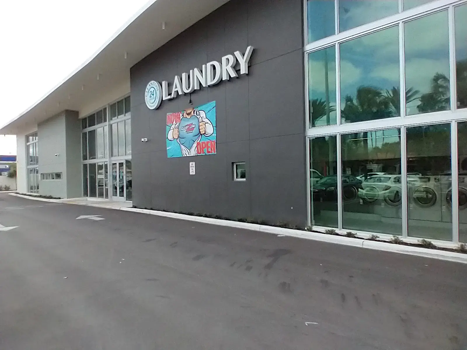 Clean Zone Laundry - Image 15