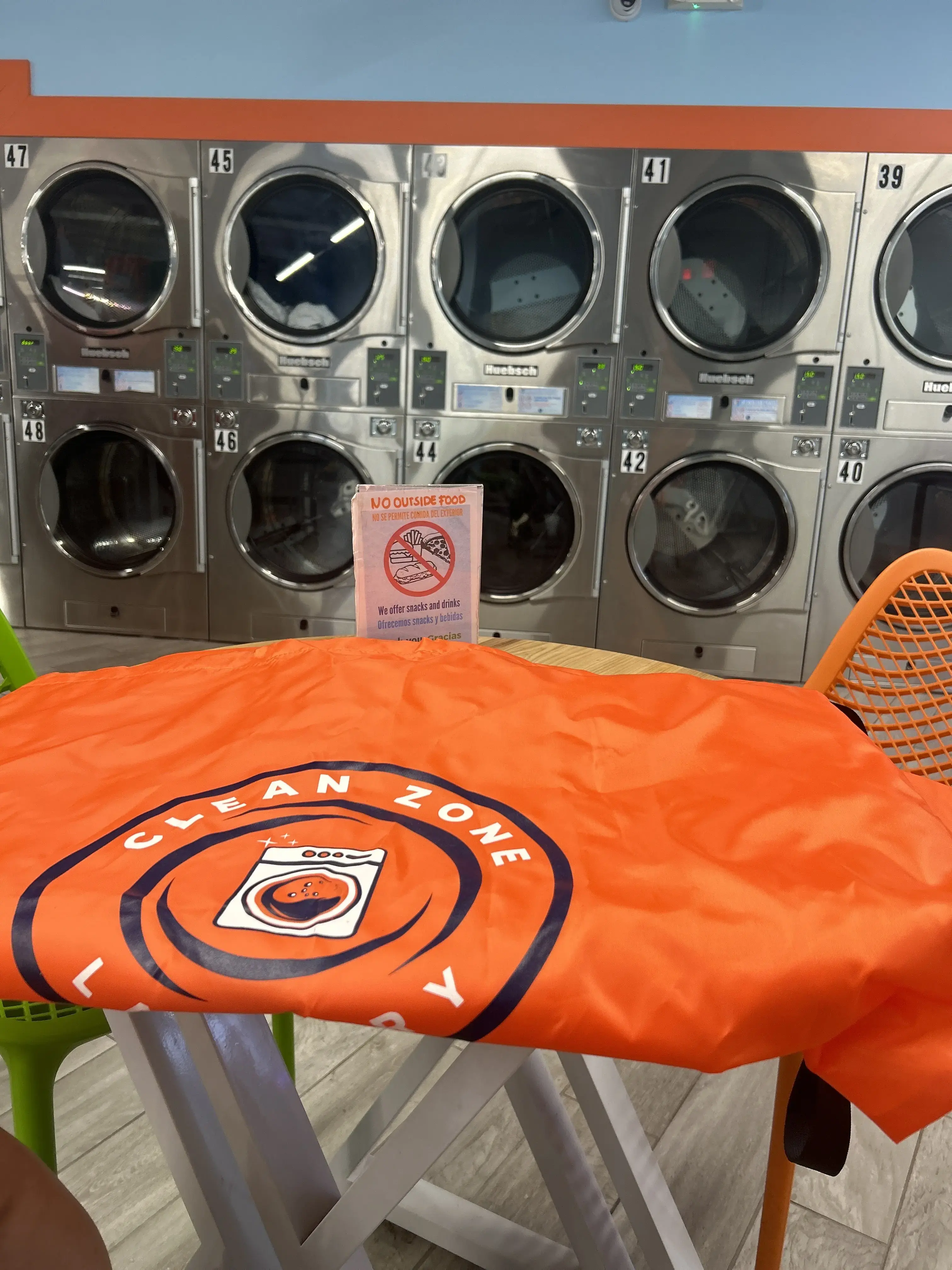 Clean Zone Laundry thumbnail 18