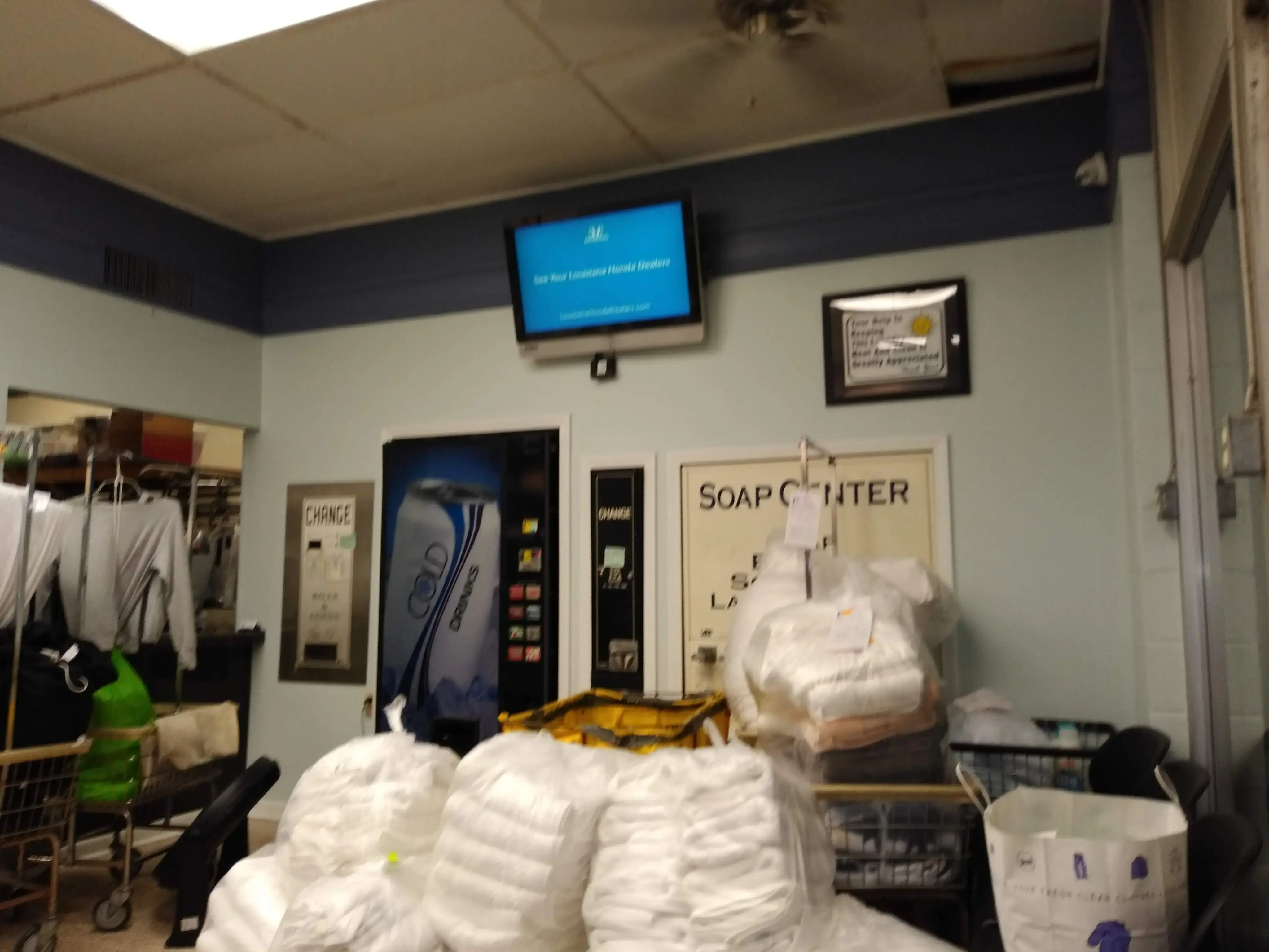 Cleanerama Dry Cleaners & Laundromat - Image 7