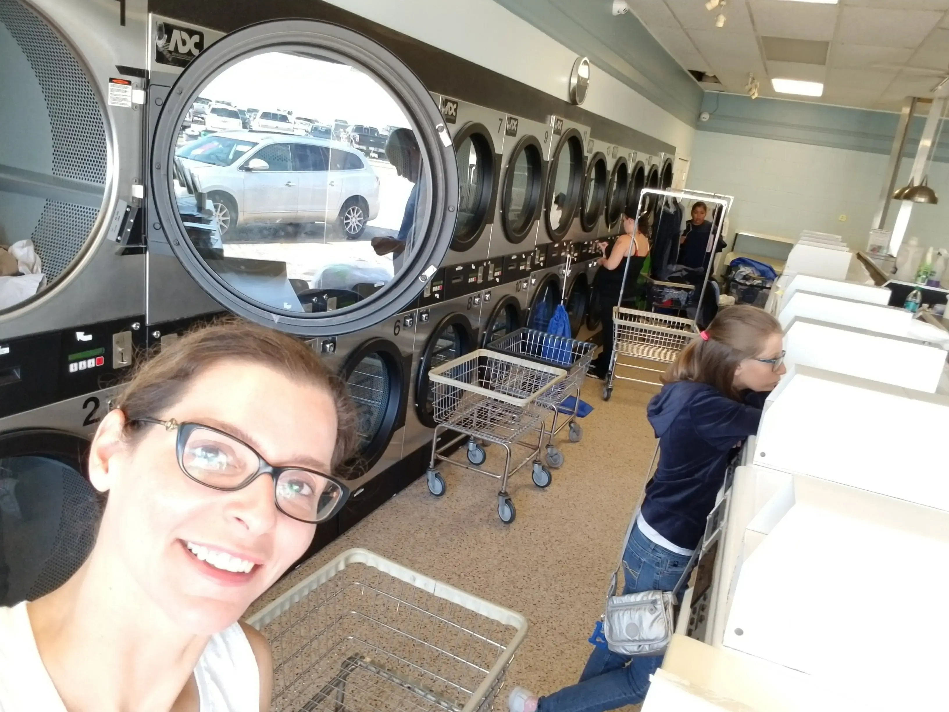 Cleanerama Dry Cleaners & Laundromat - Image 14