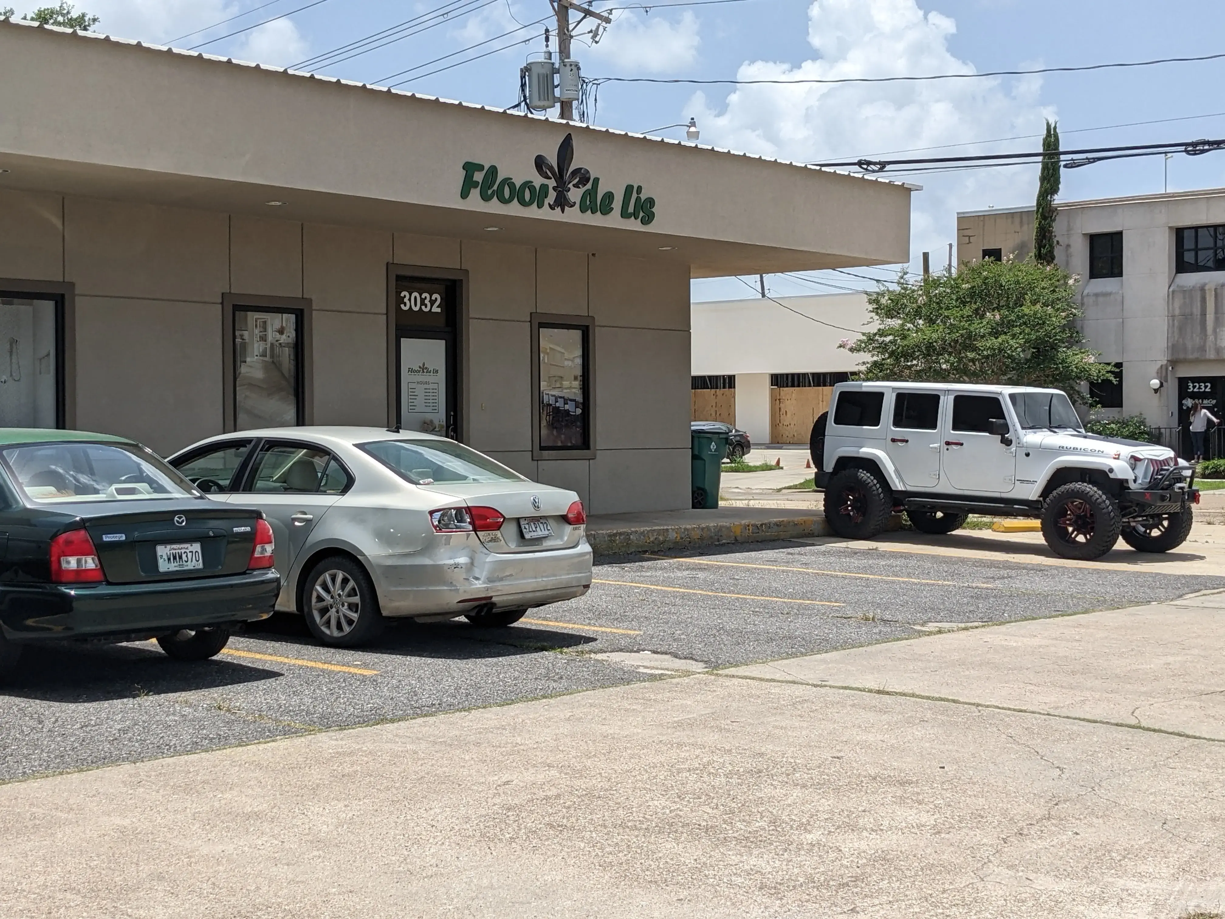Cleanerama Dry Cleaners & Laundromat - Image 5
