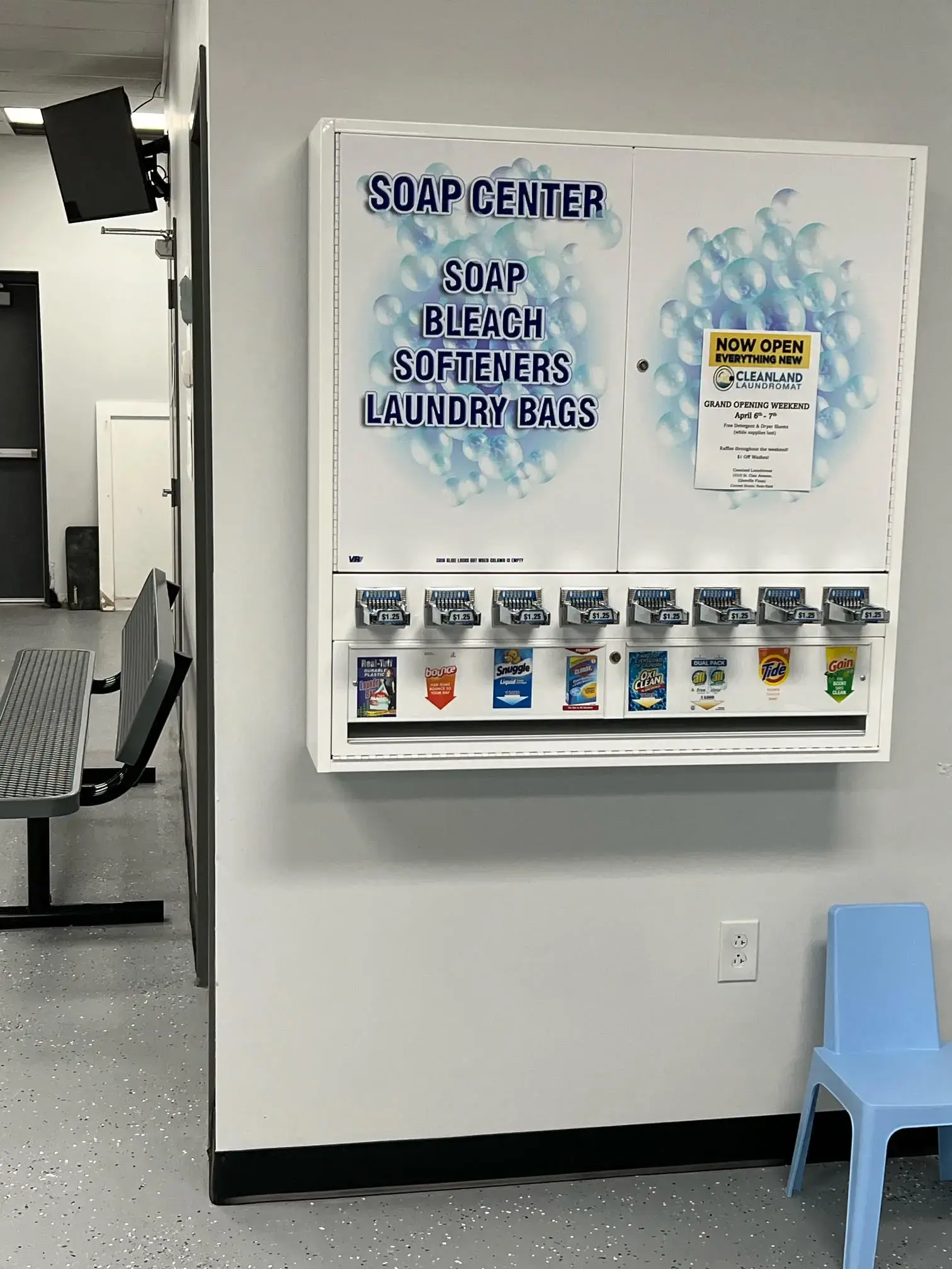 Cleanland Laundromat - Image 7