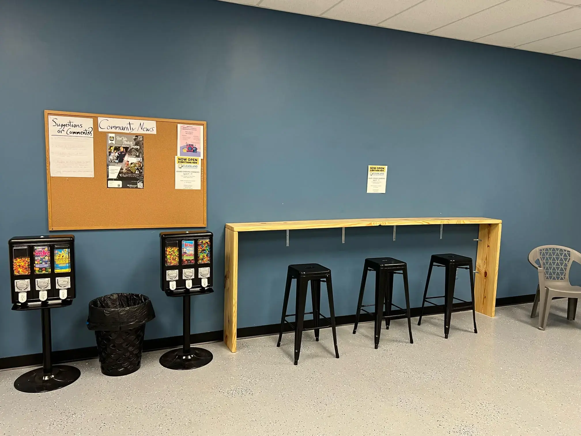 Cleanland Laundromat - Image 3