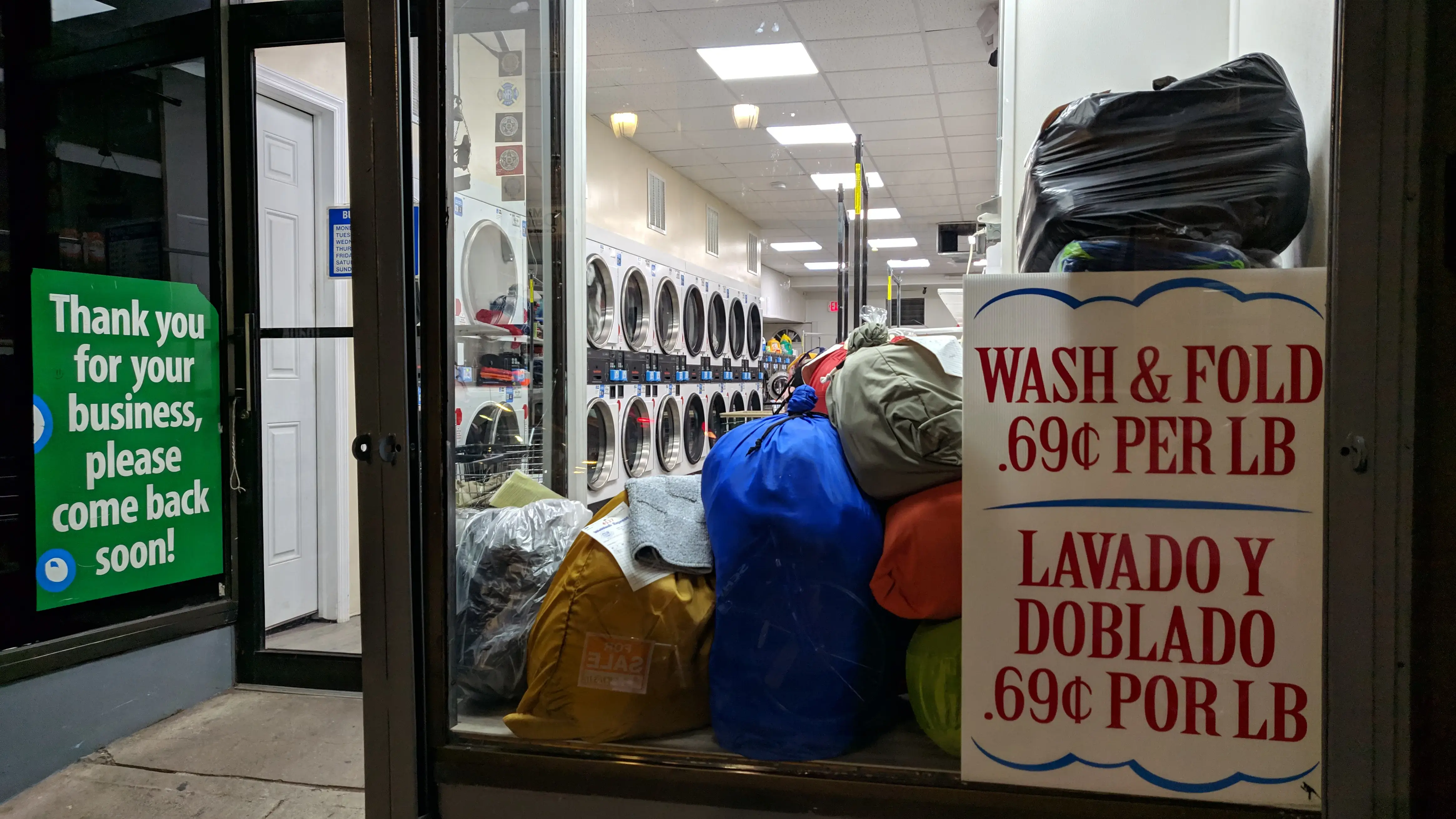 CLEANNBRIGHT LAUNDROMAT 2409 BERGENLINE AVE thumbnail 3