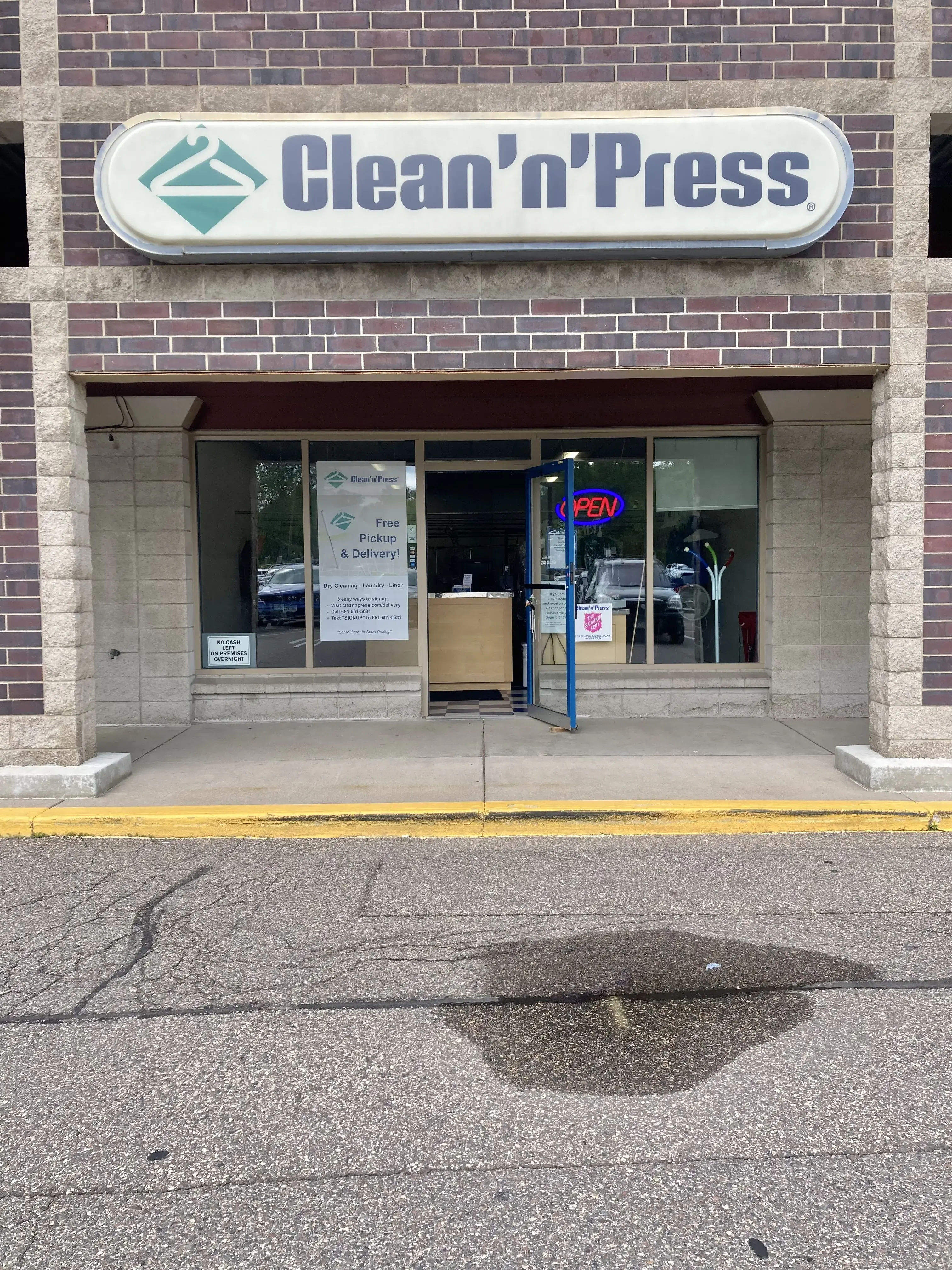 Clean'n'Press Dry Cleaning, Laundry & Linen thumbnail 1