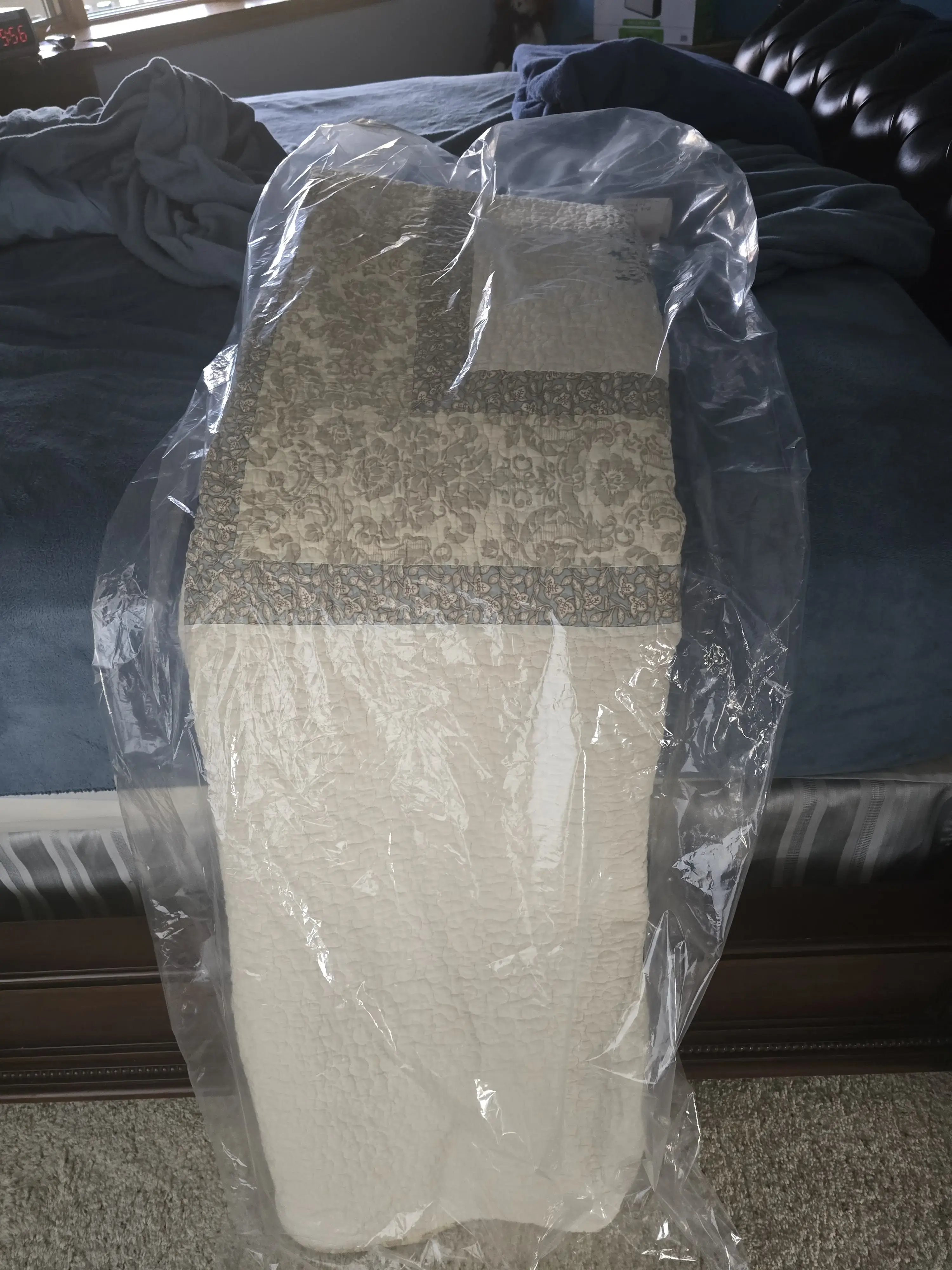 Clean'n'Press Dry Cleaning, Laundry & Linen - Image 6