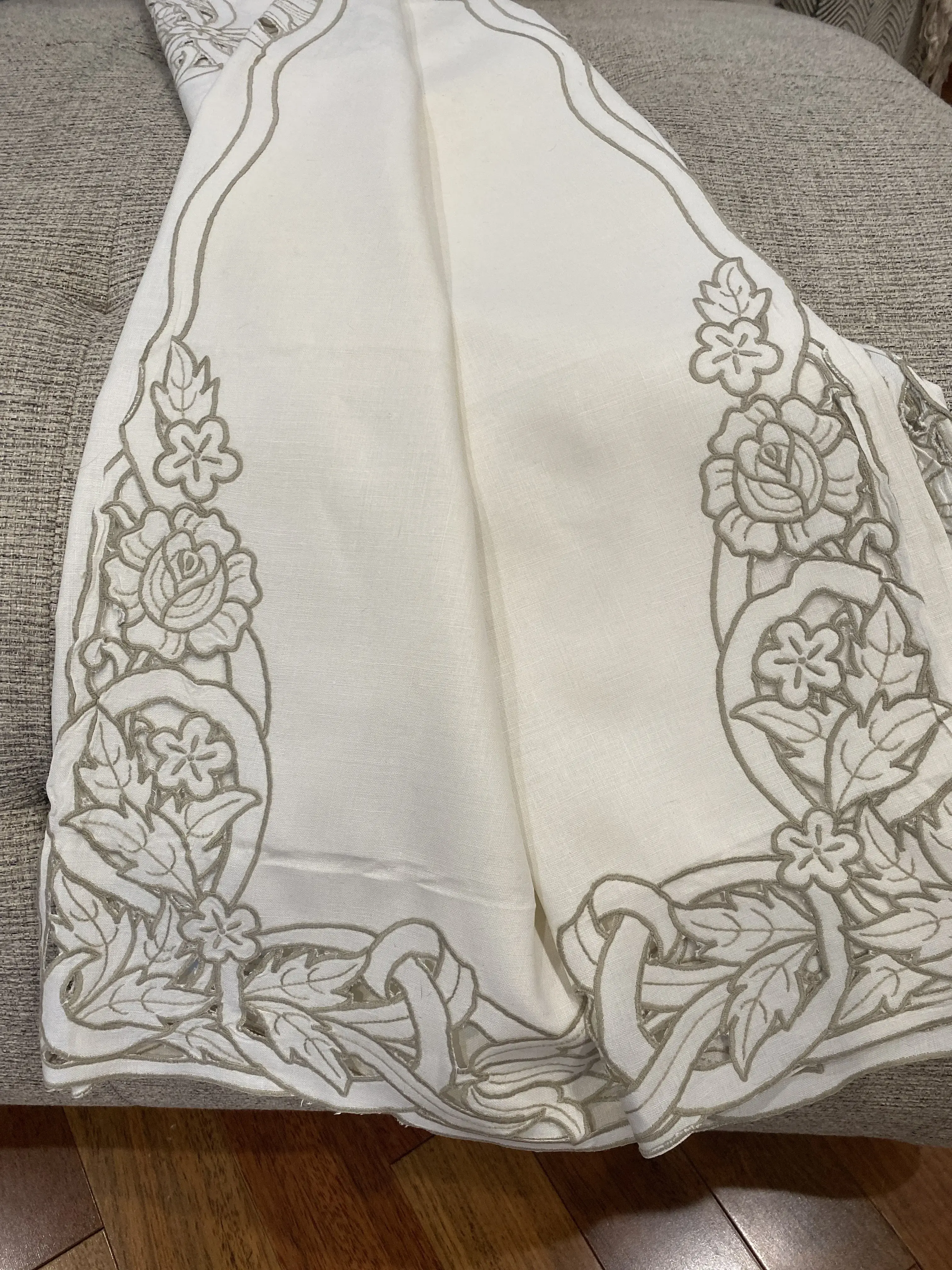 Clean'n'Press Dry Cleaning, Laundry & Linen - Image 10