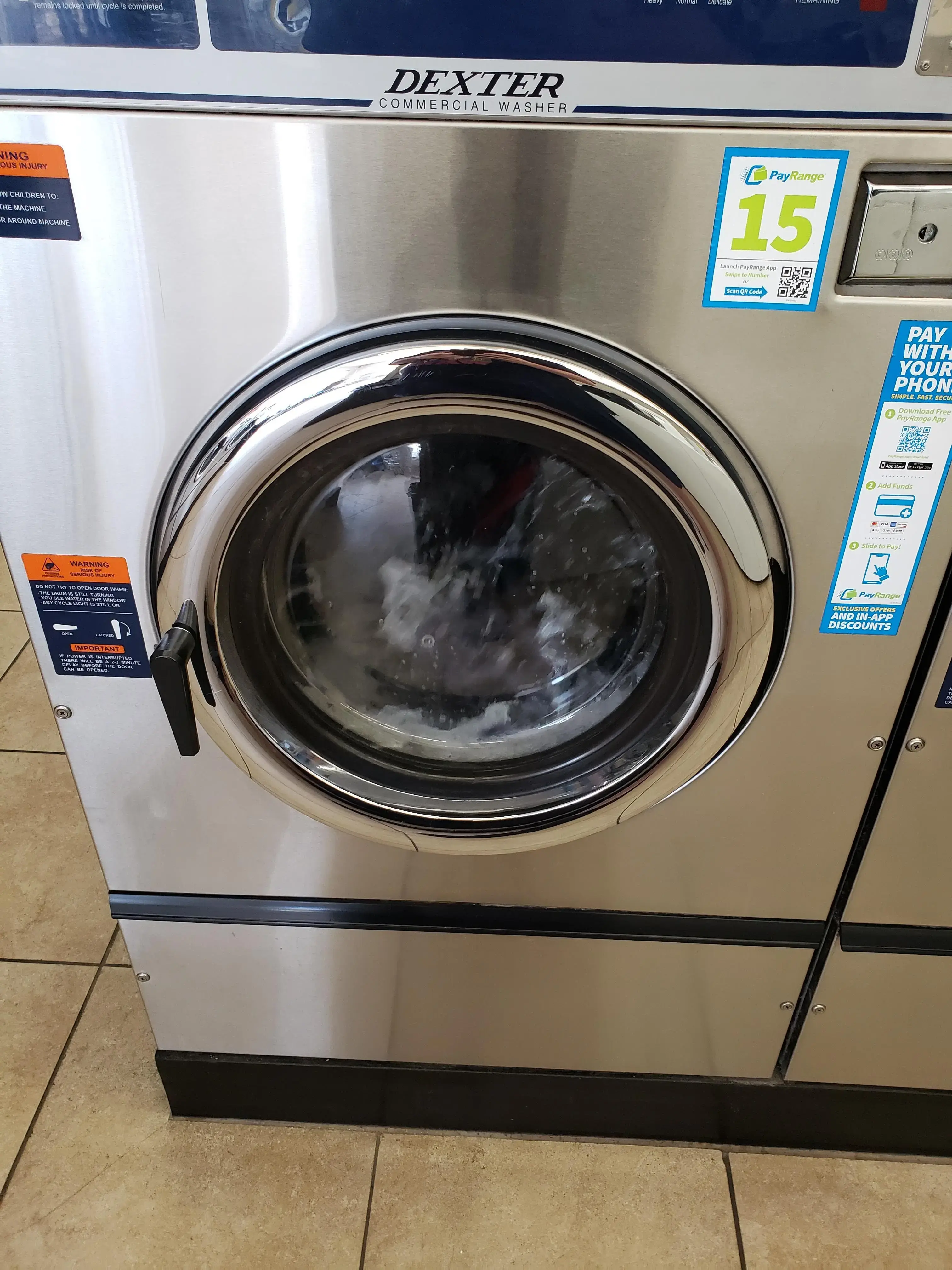 CleanStyle Laundry Lounge - Image 7