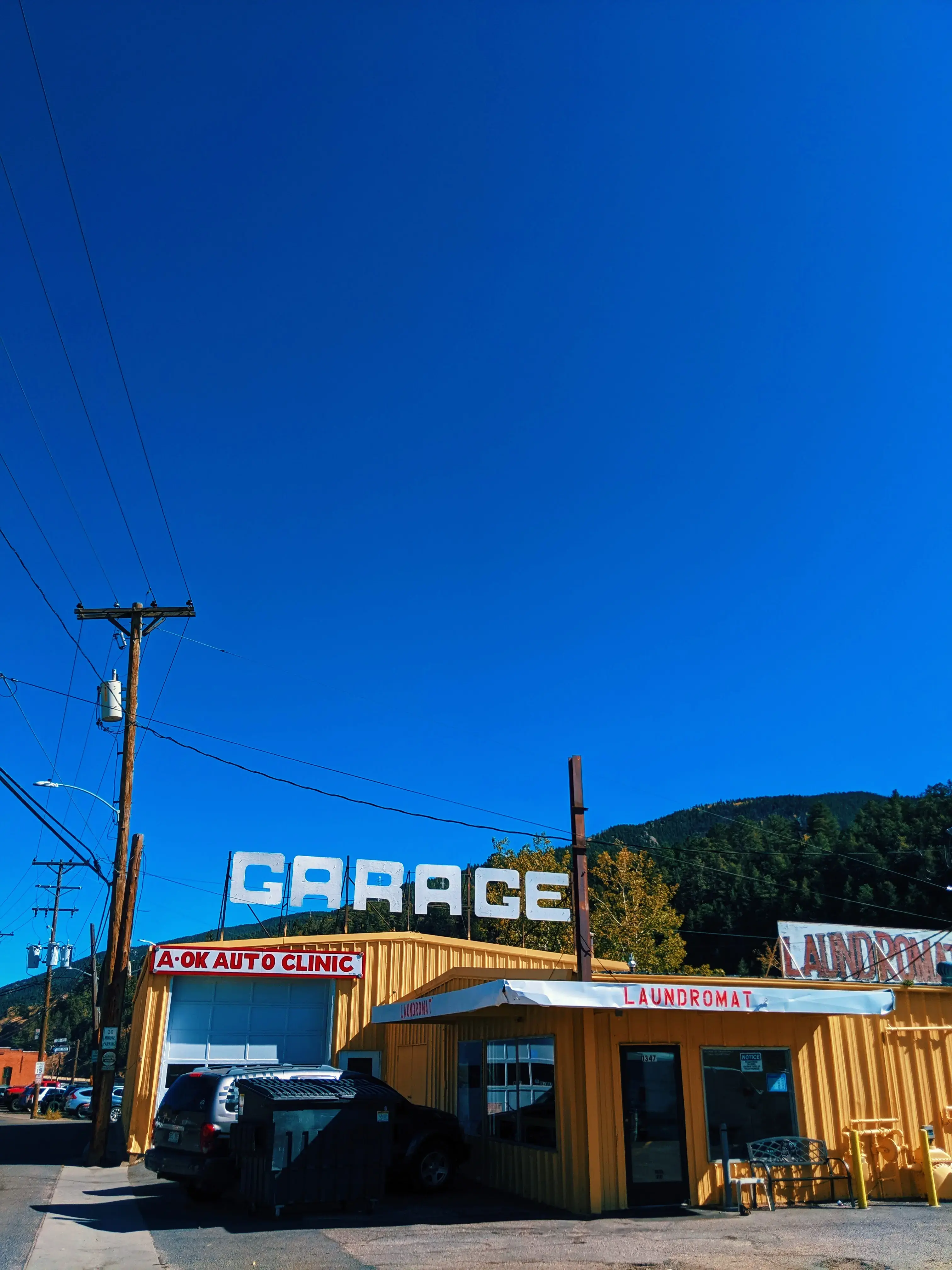 Clear Creek Laundromat - Image 2