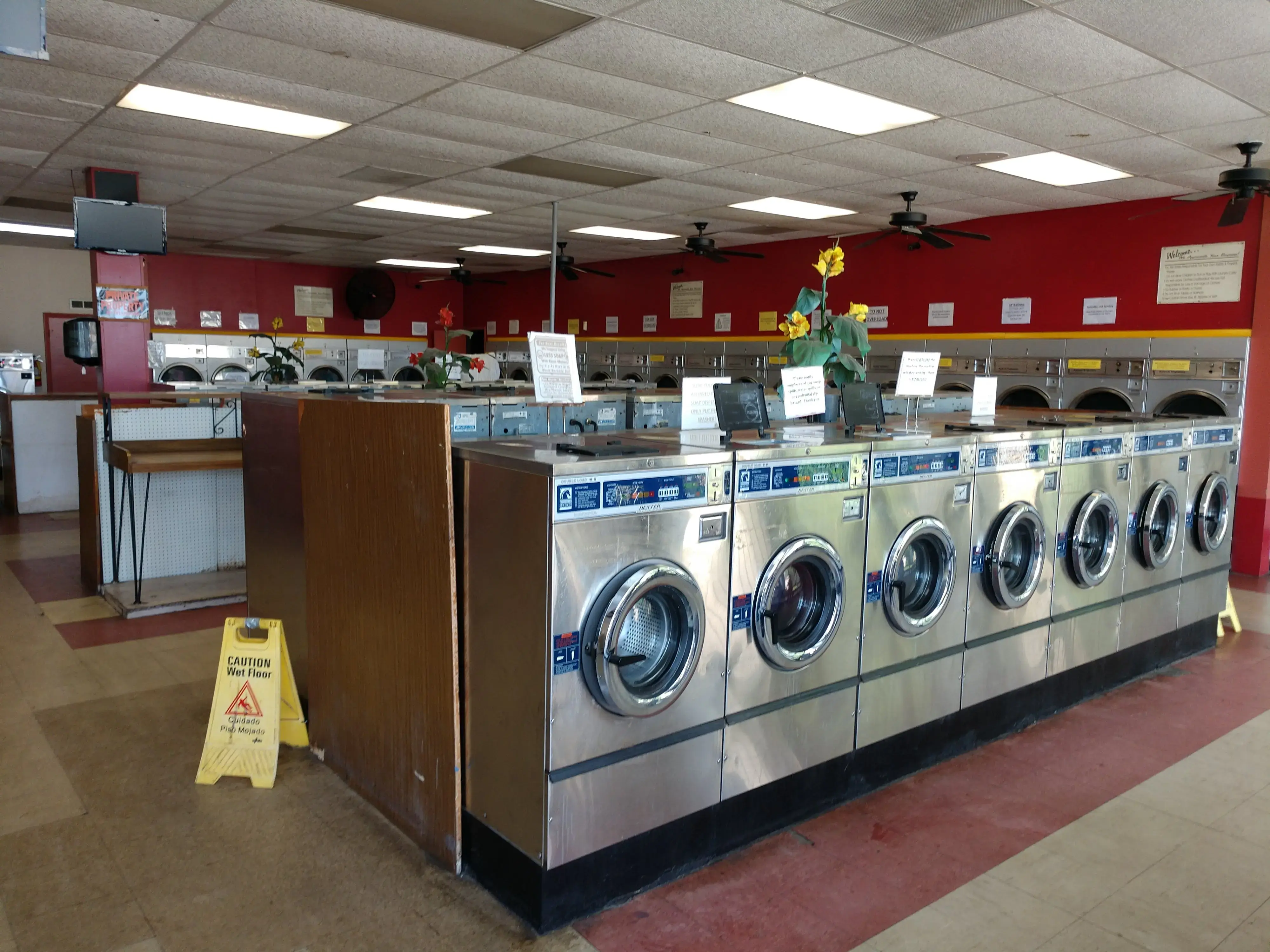 Clearlake Laundry - Image 4