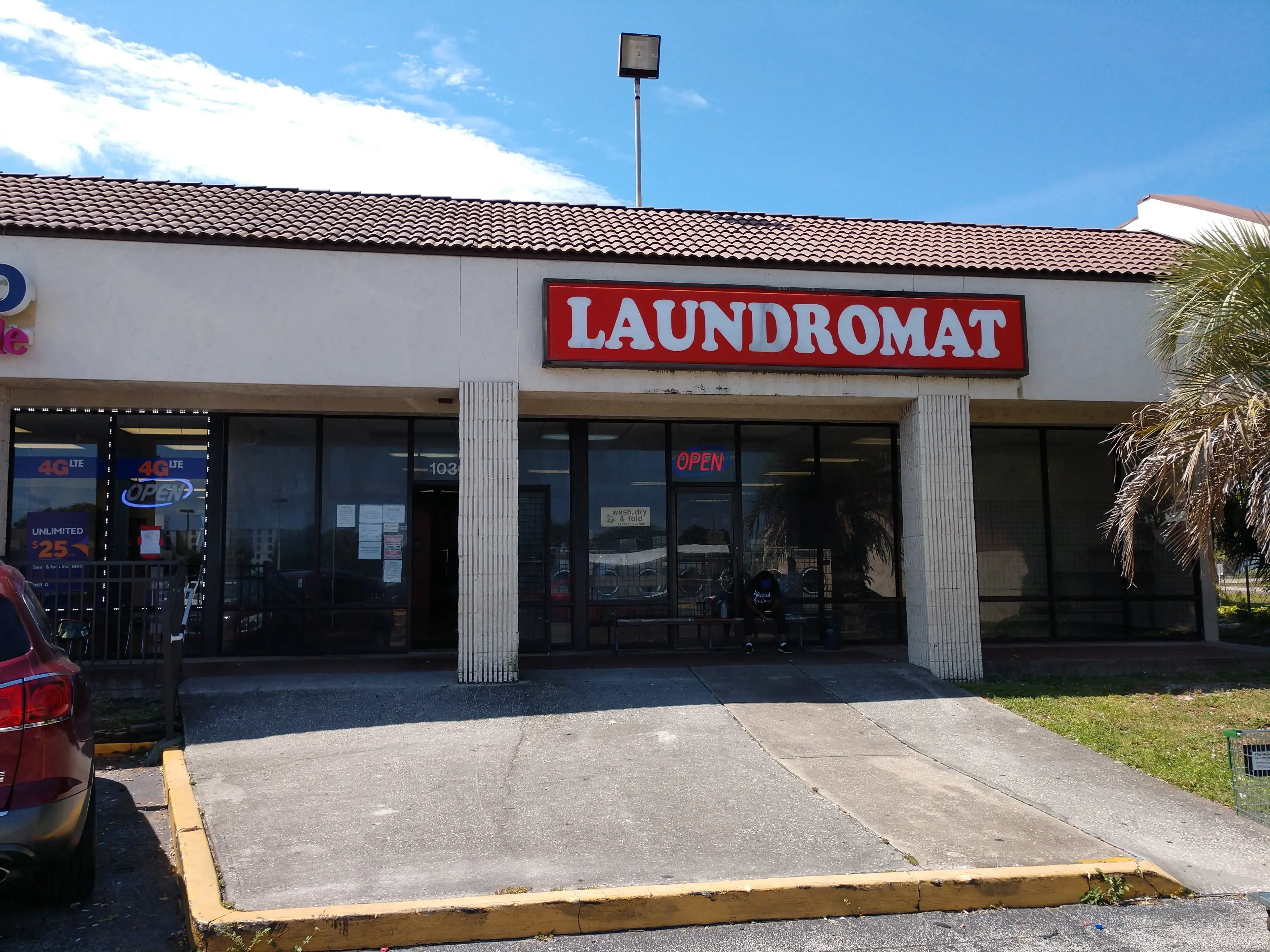 Clearlake Laundry - Image 14
