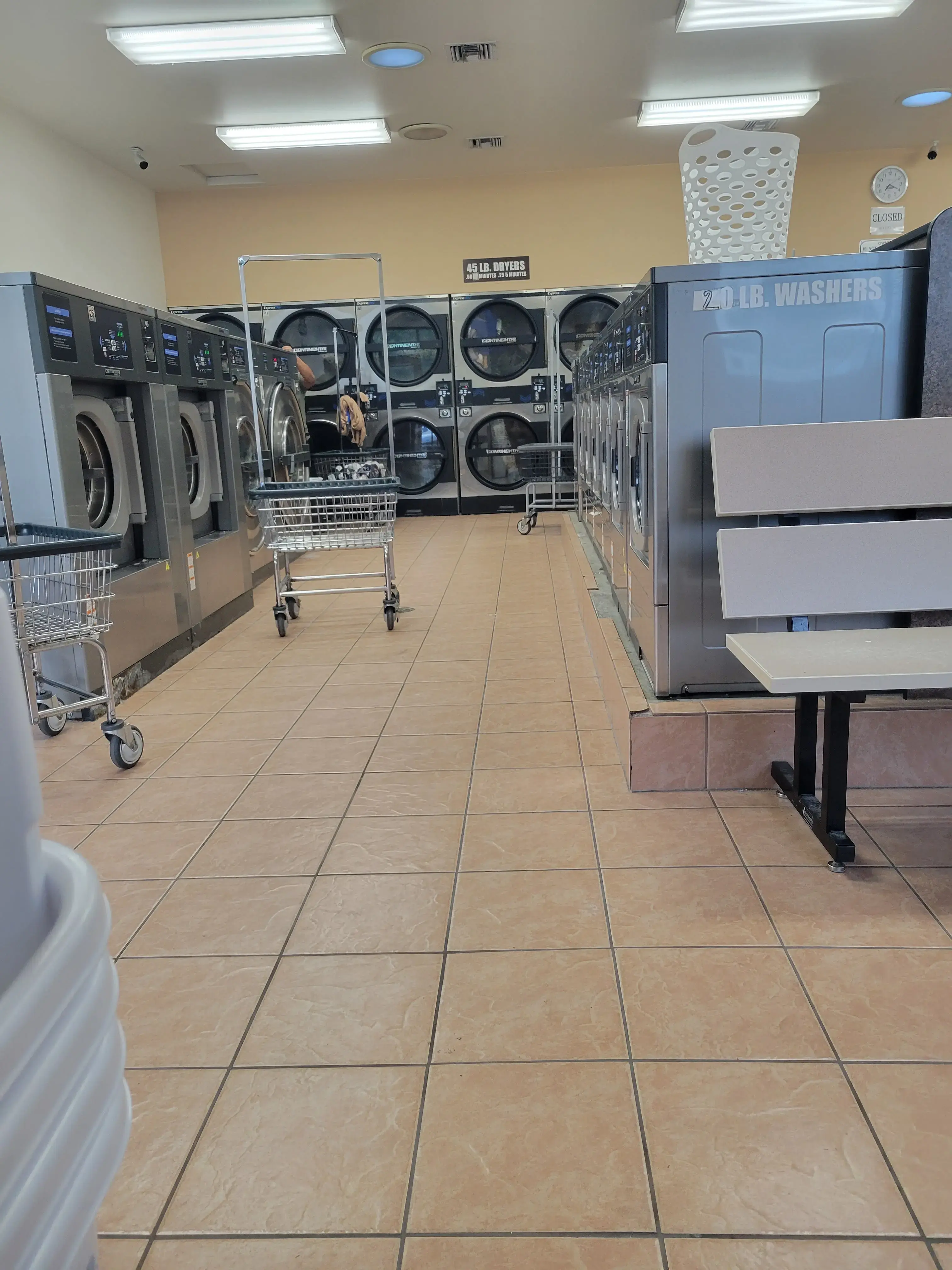 Clearwater Coin Laundry - Image 3