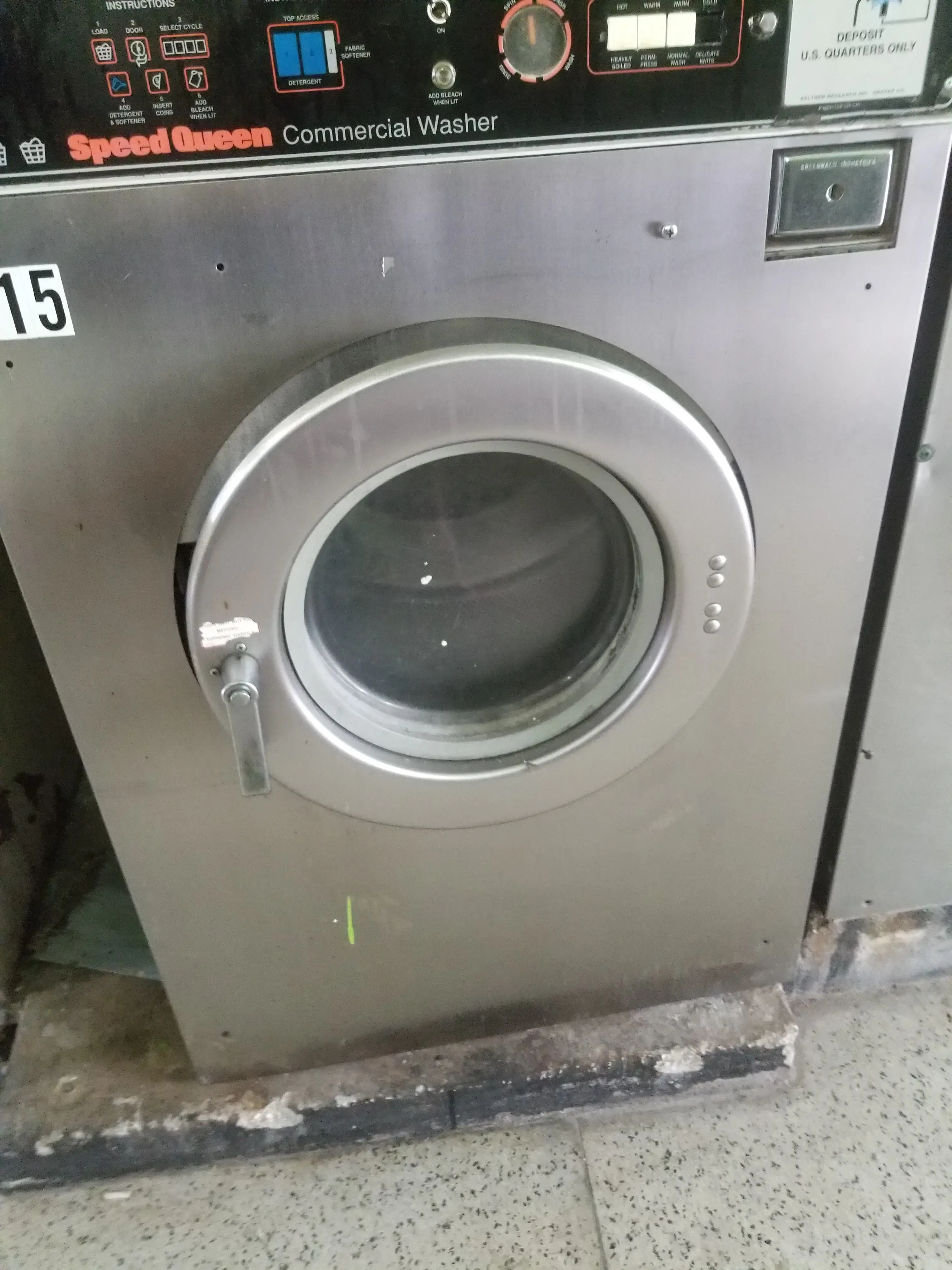 Clearwater Laundromat - Image 3
