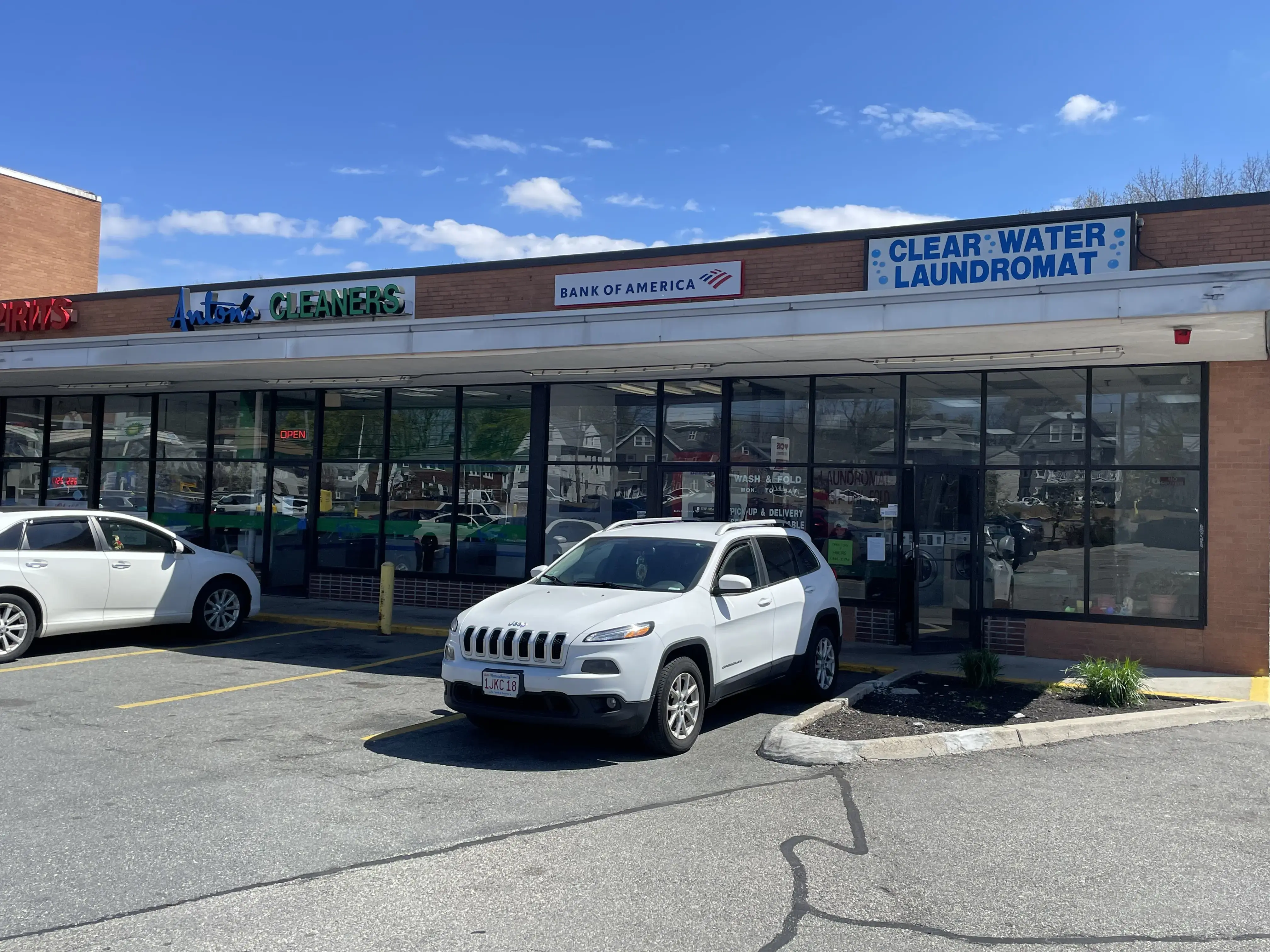 Clearwater Laundromat & Laundry Service - Image 1