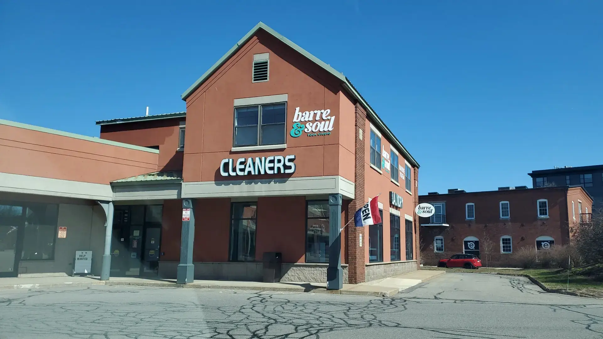 Cleary Cleaners Laundromat & Dry Cleaners - Image 2