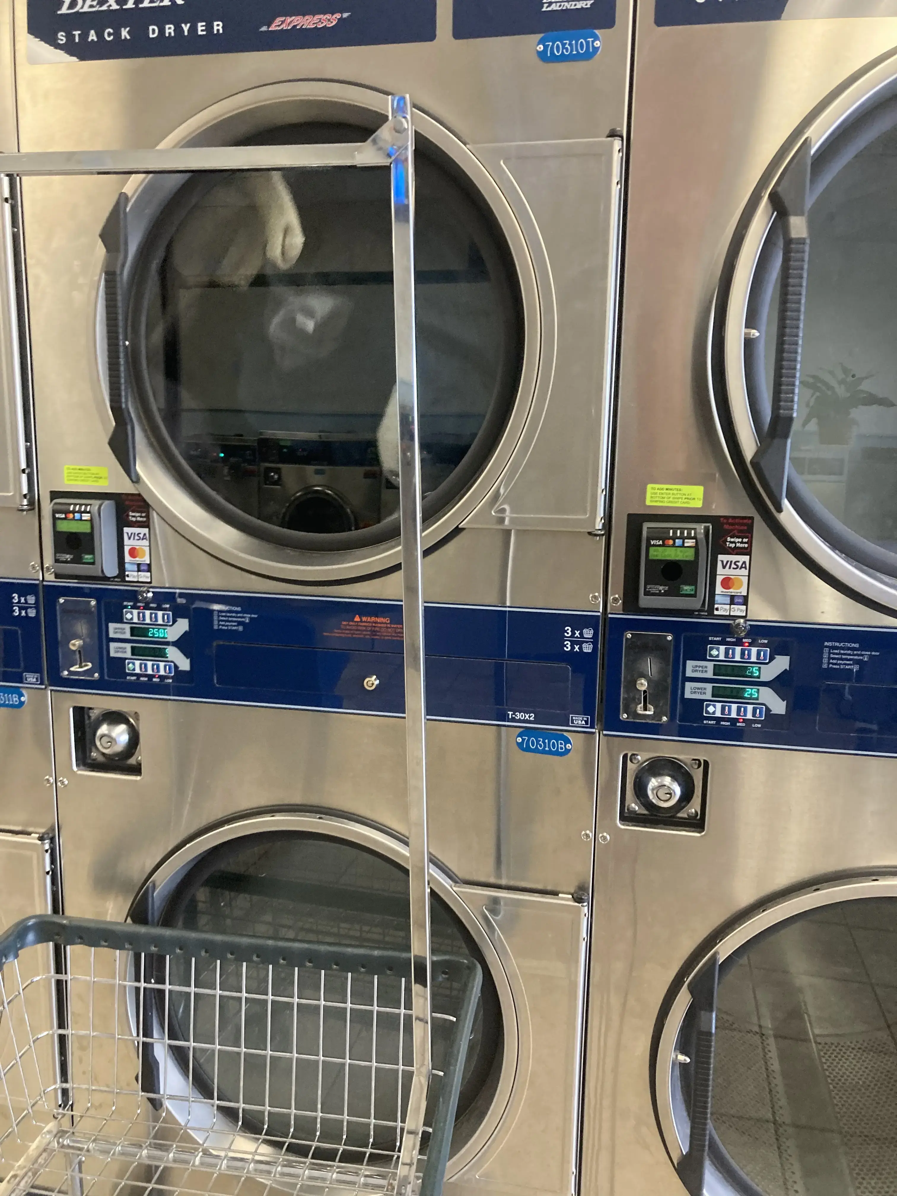 Clemmons Laundry Land Laundromat - Image 8