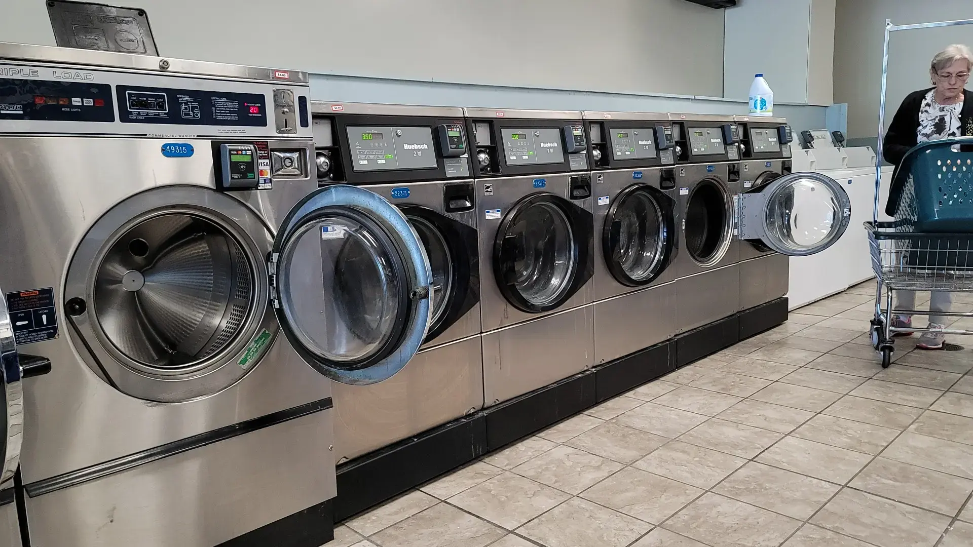 Clemmons Laundry Land Laundromat thumbnail 2