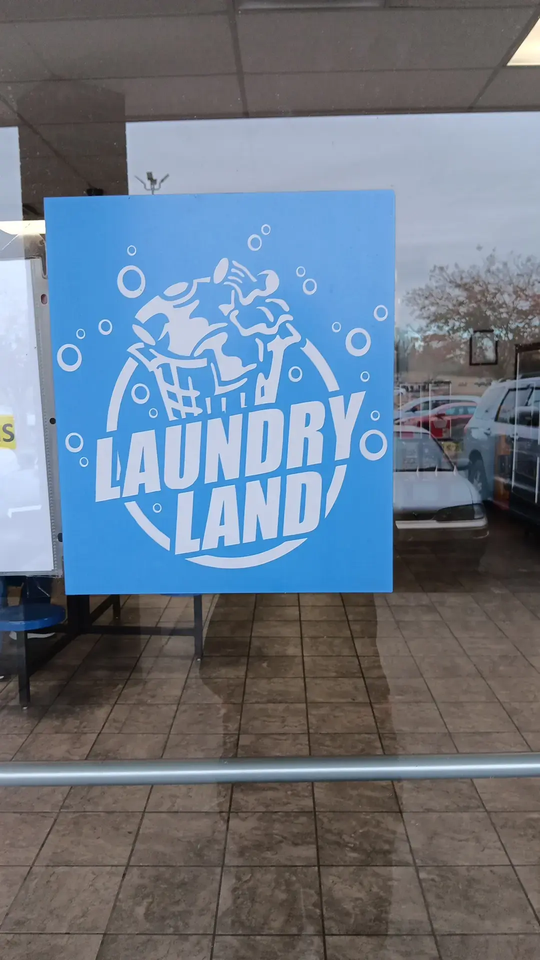 Clemmons Laundry Land Laundromat - Image 17