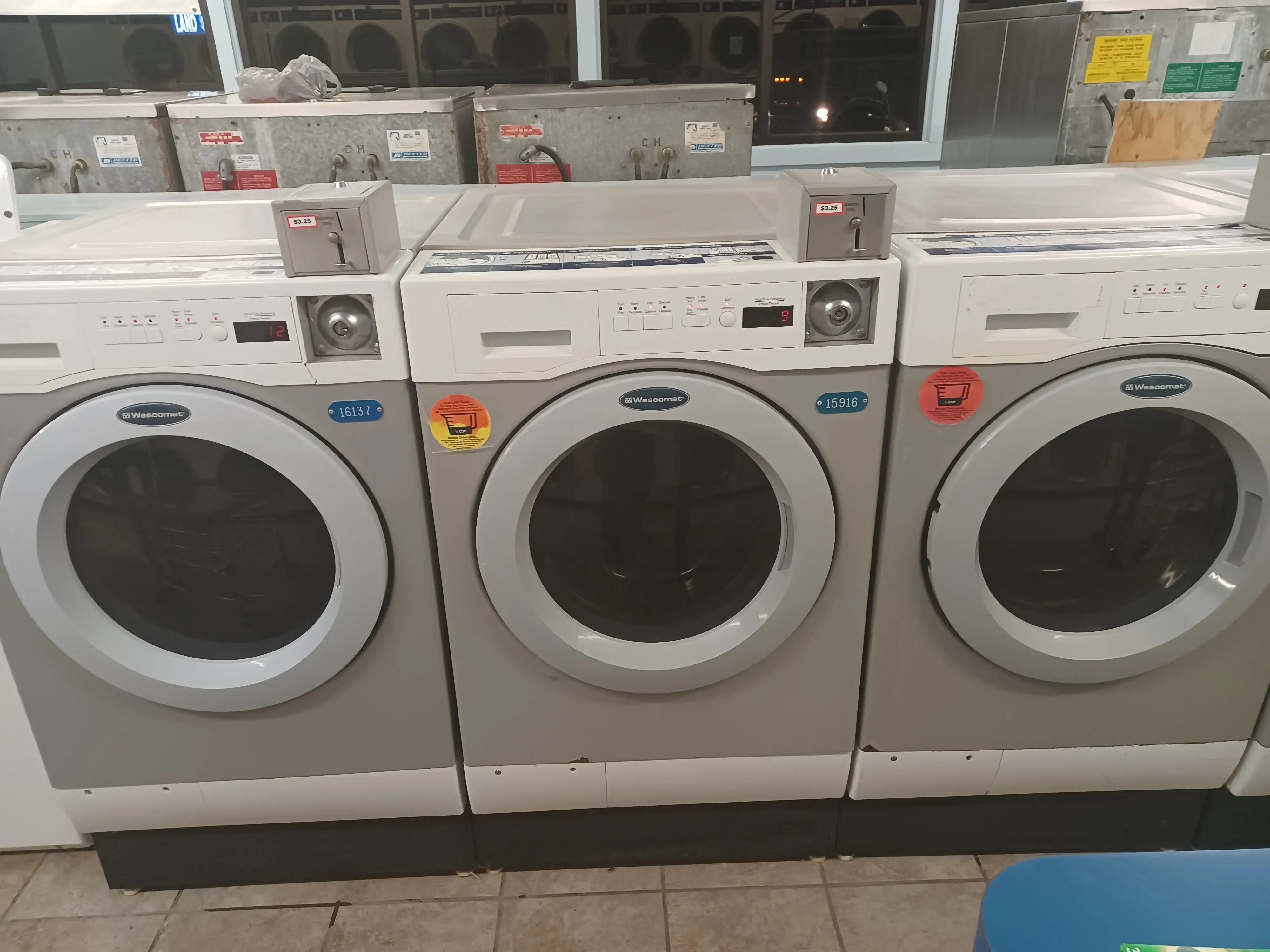 Clifton Forge Laundry Land Laundromat - Image 1