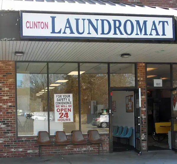 Clinton Laundromat - Image 2