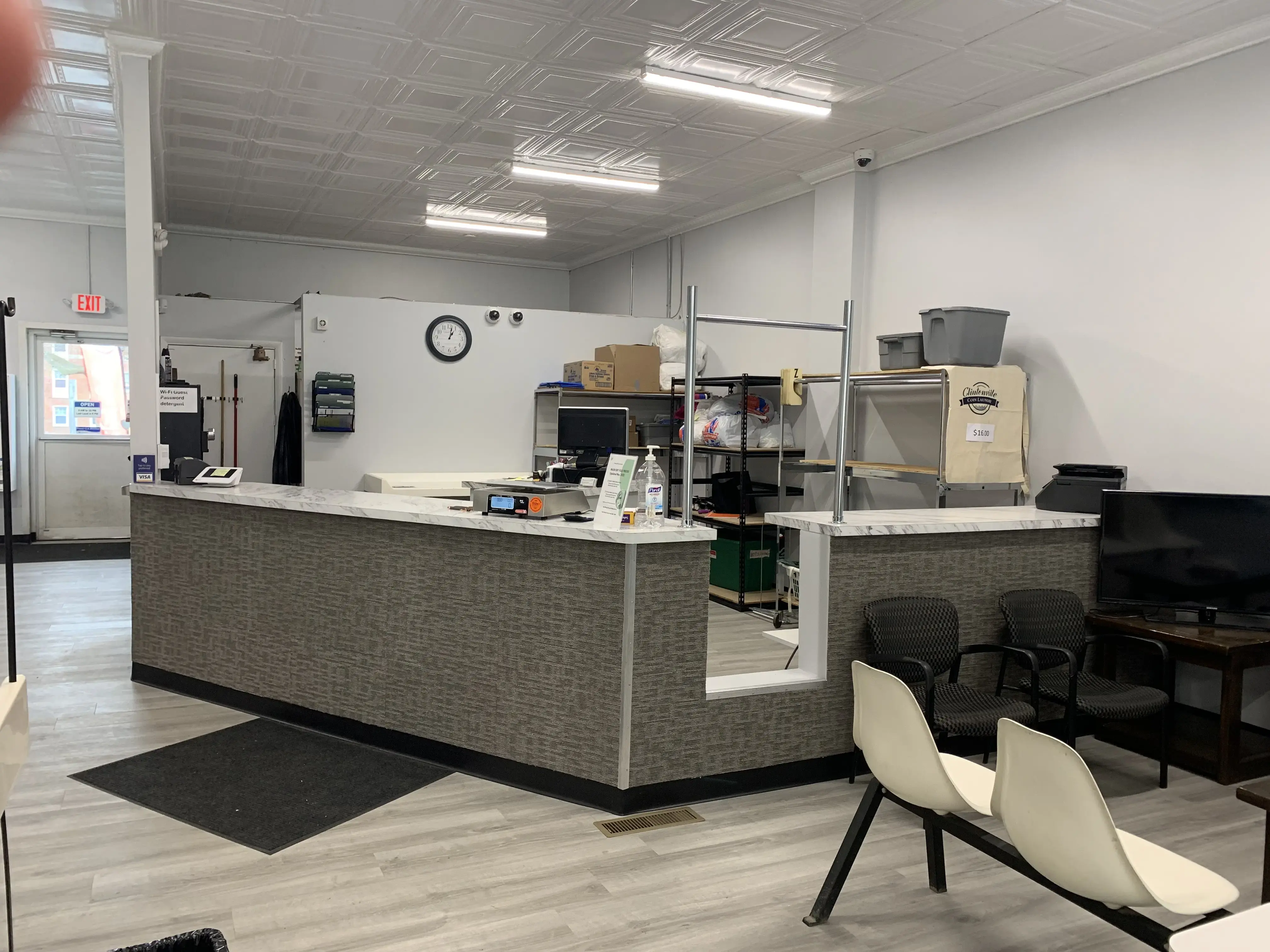 Clintonville Coin Laundry thumbnail 3