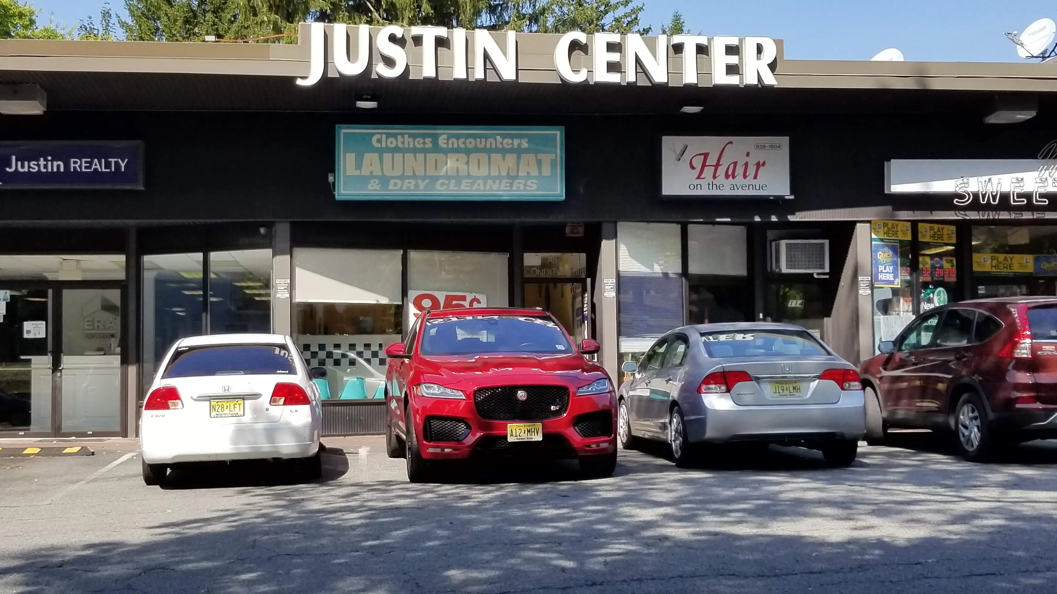 Clothes Encounters Laundromat and Dry Cleaner thumbnail 1