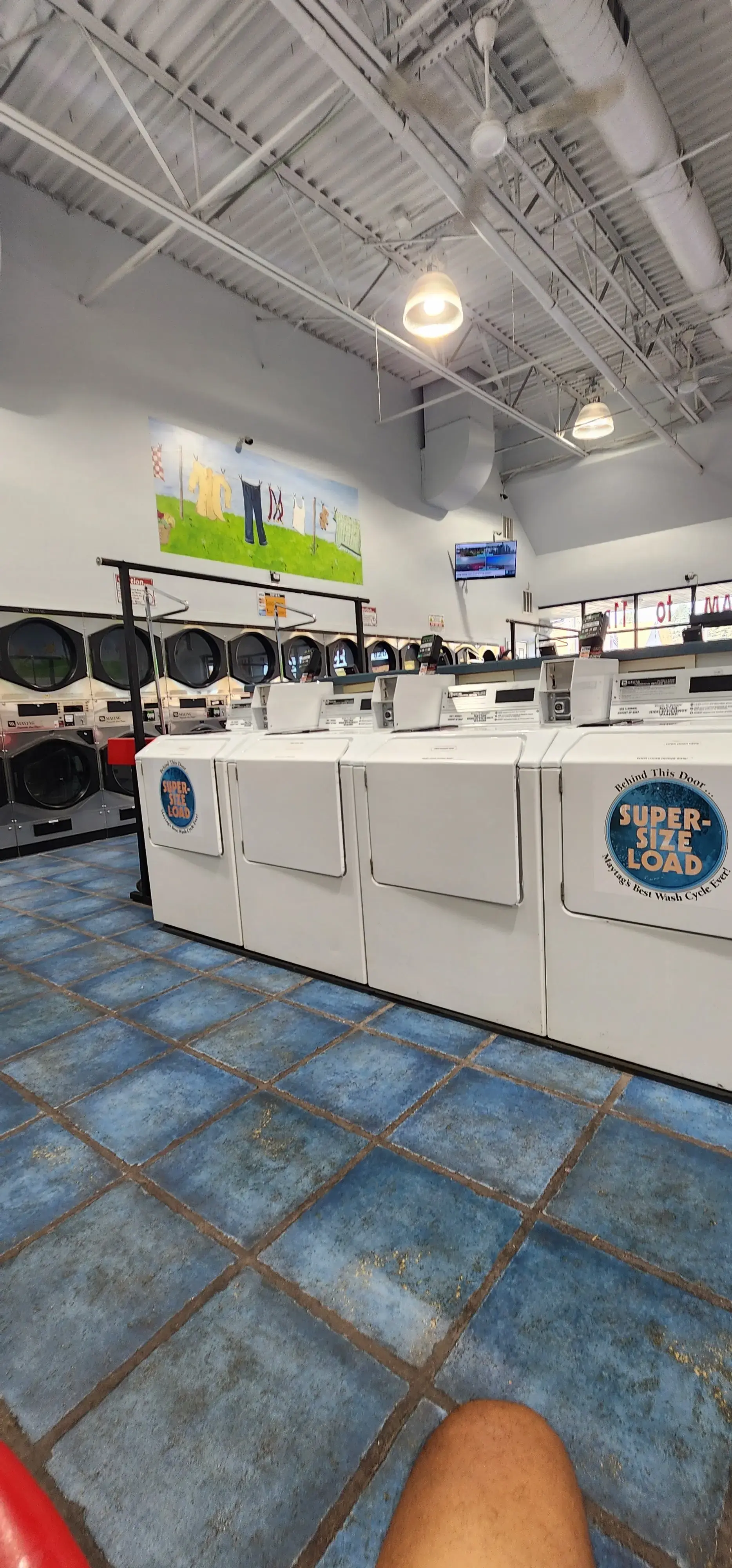 Clothesline Laundromat - Image 11
