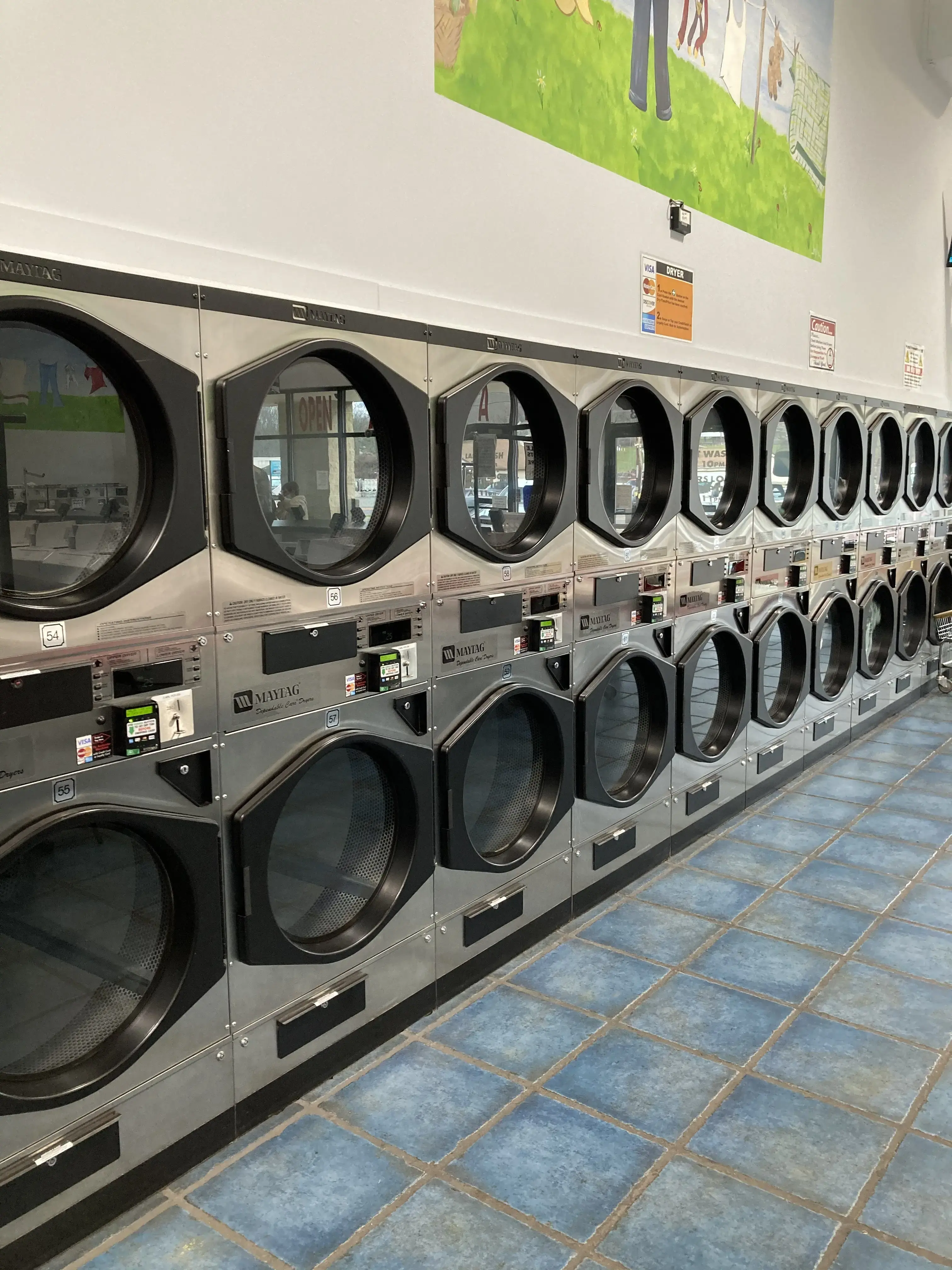 Clothesline Laundromat thumbnail 4