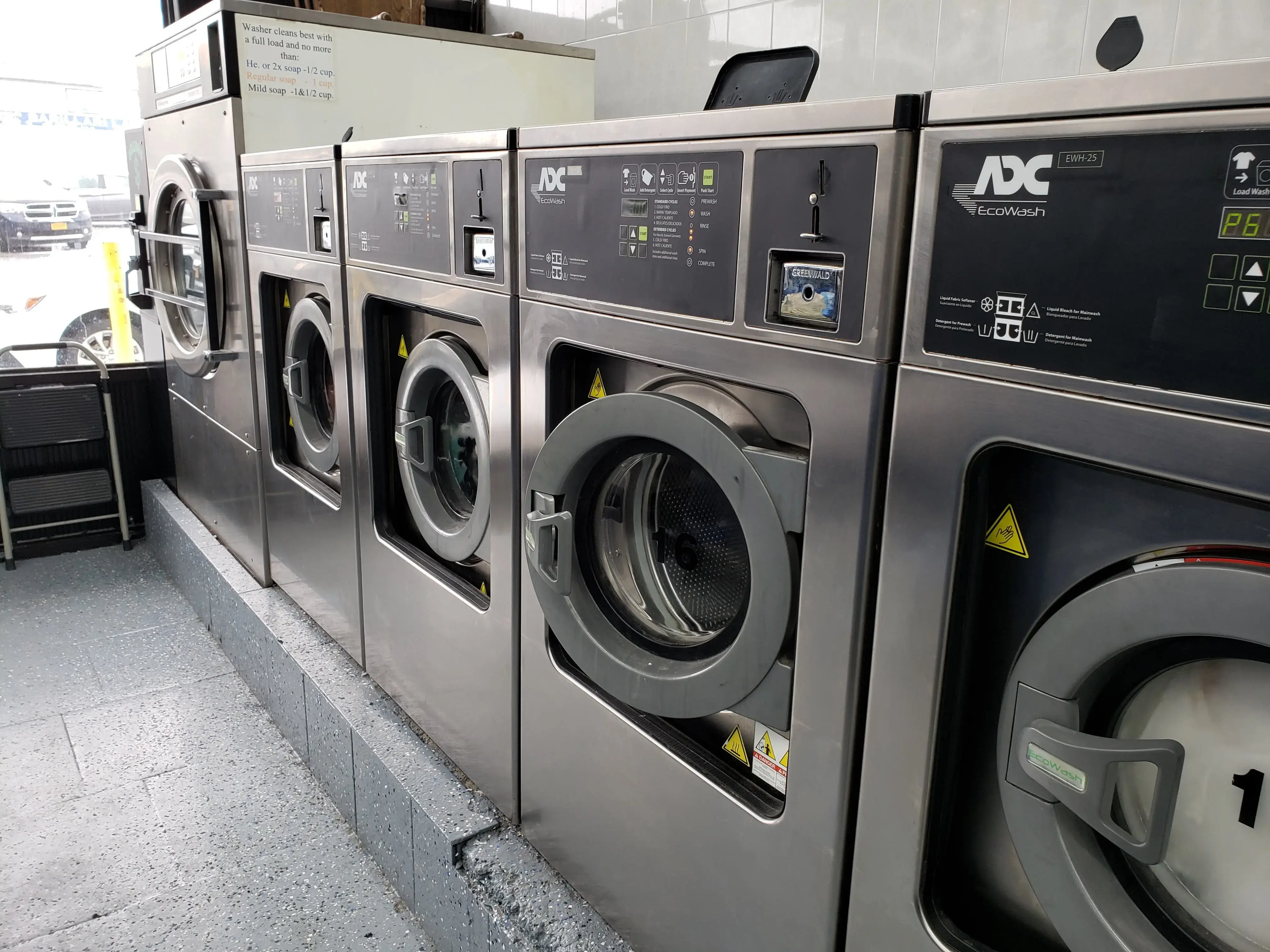 Clothesline Laundromat & Dry Cleaners location