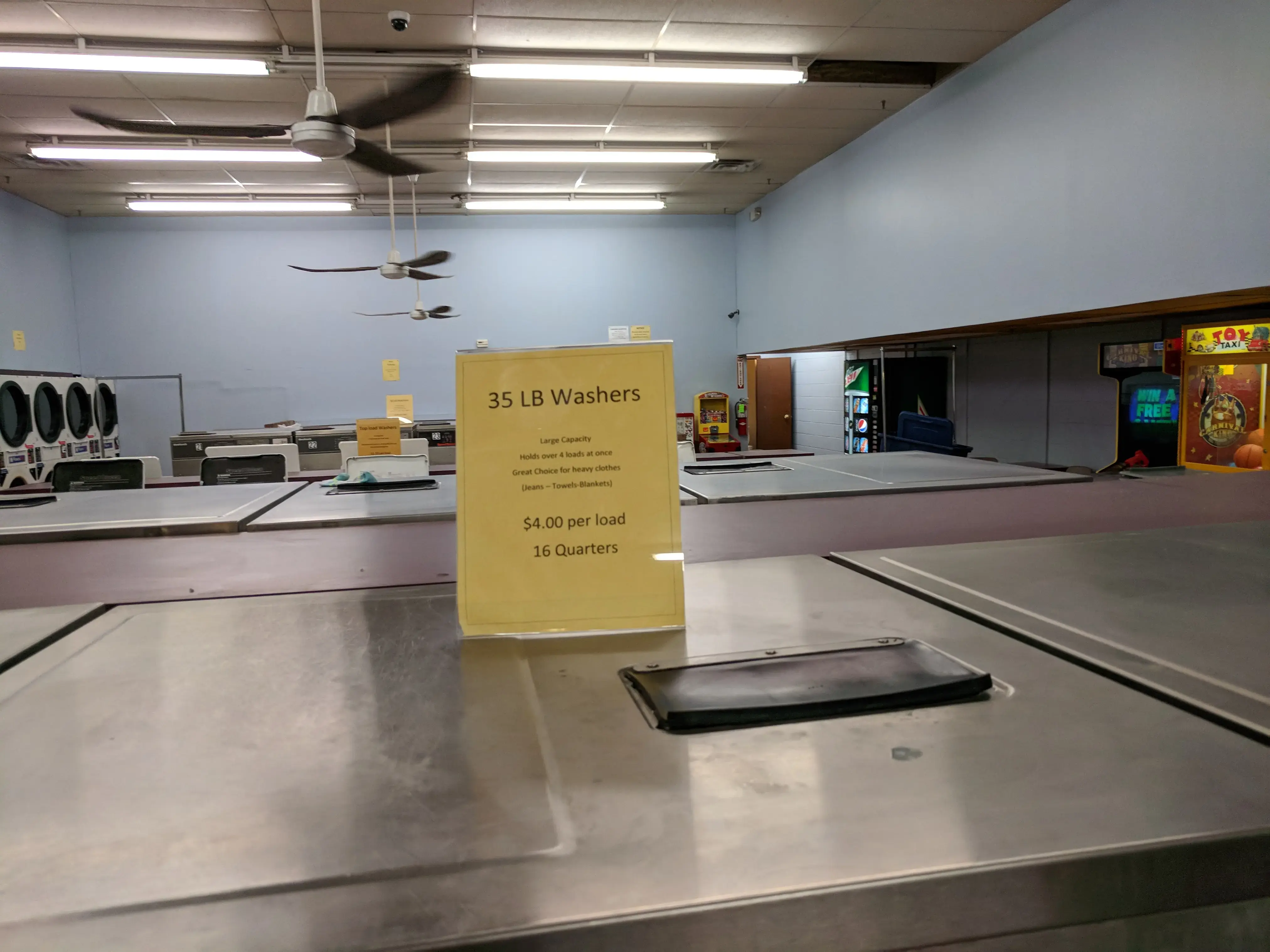 Clothesline Laundromat - Image 13