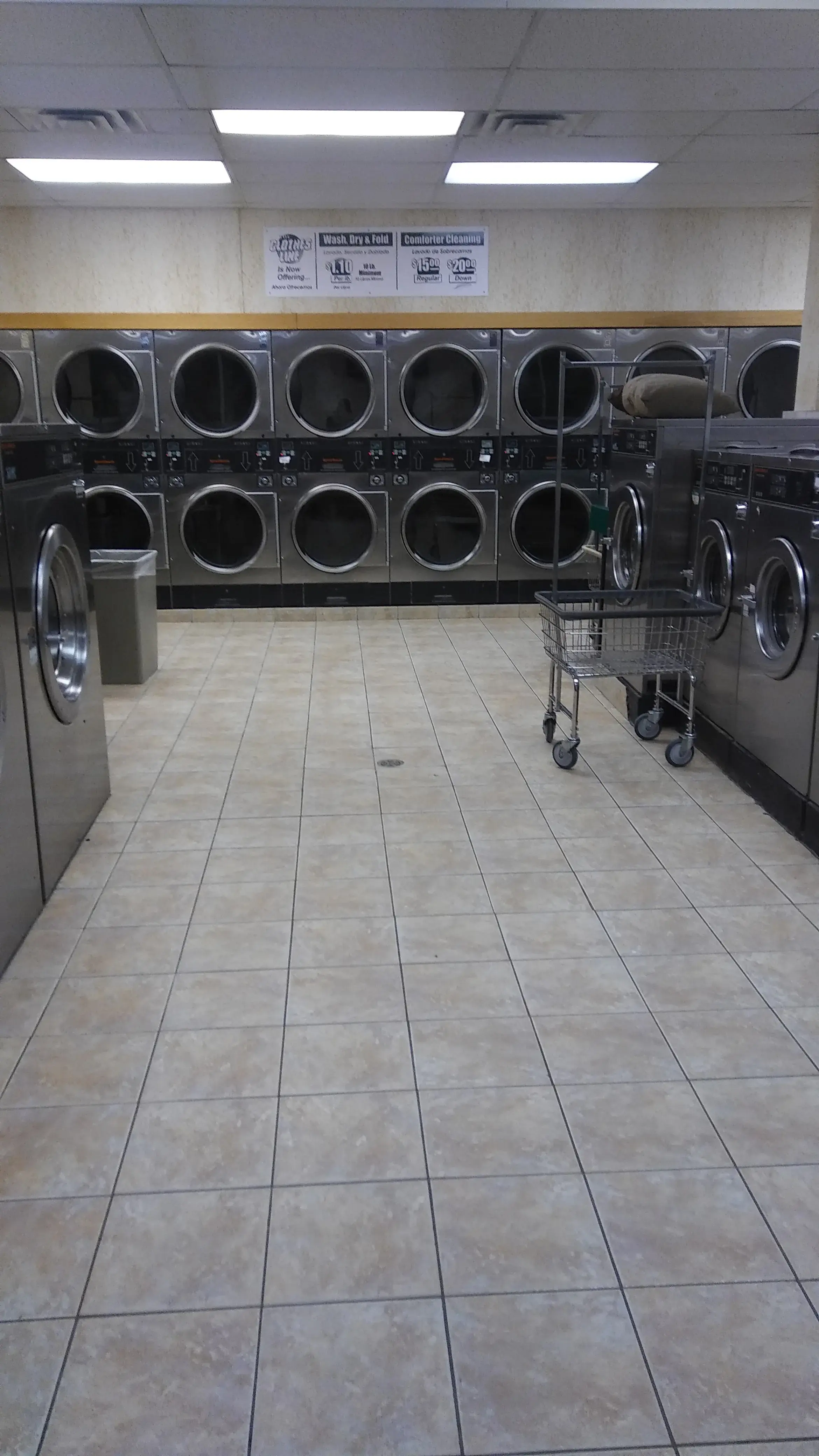 Clothesline Laundromat - Image 20