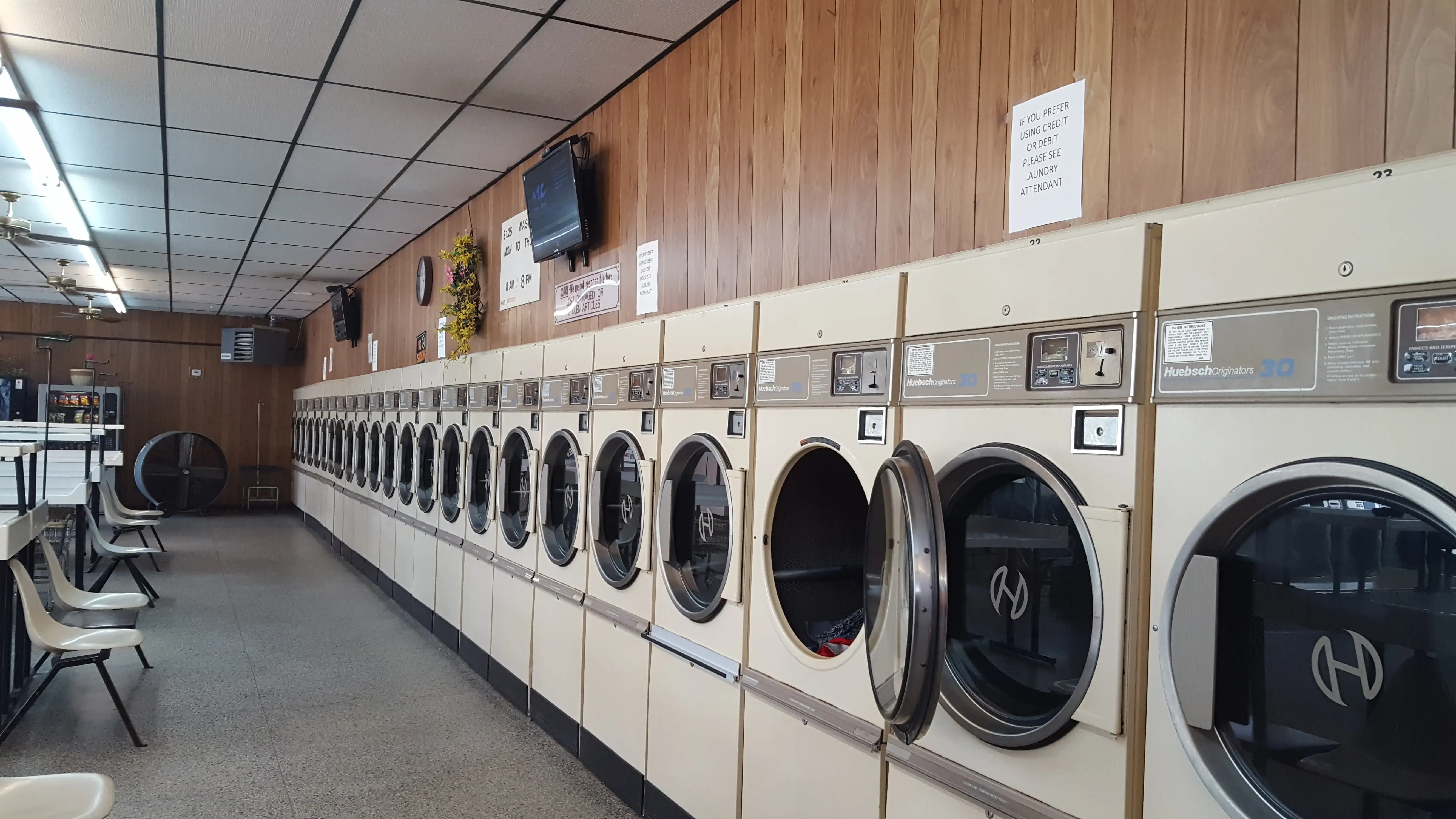 Clothesline Laundry - Image 19
