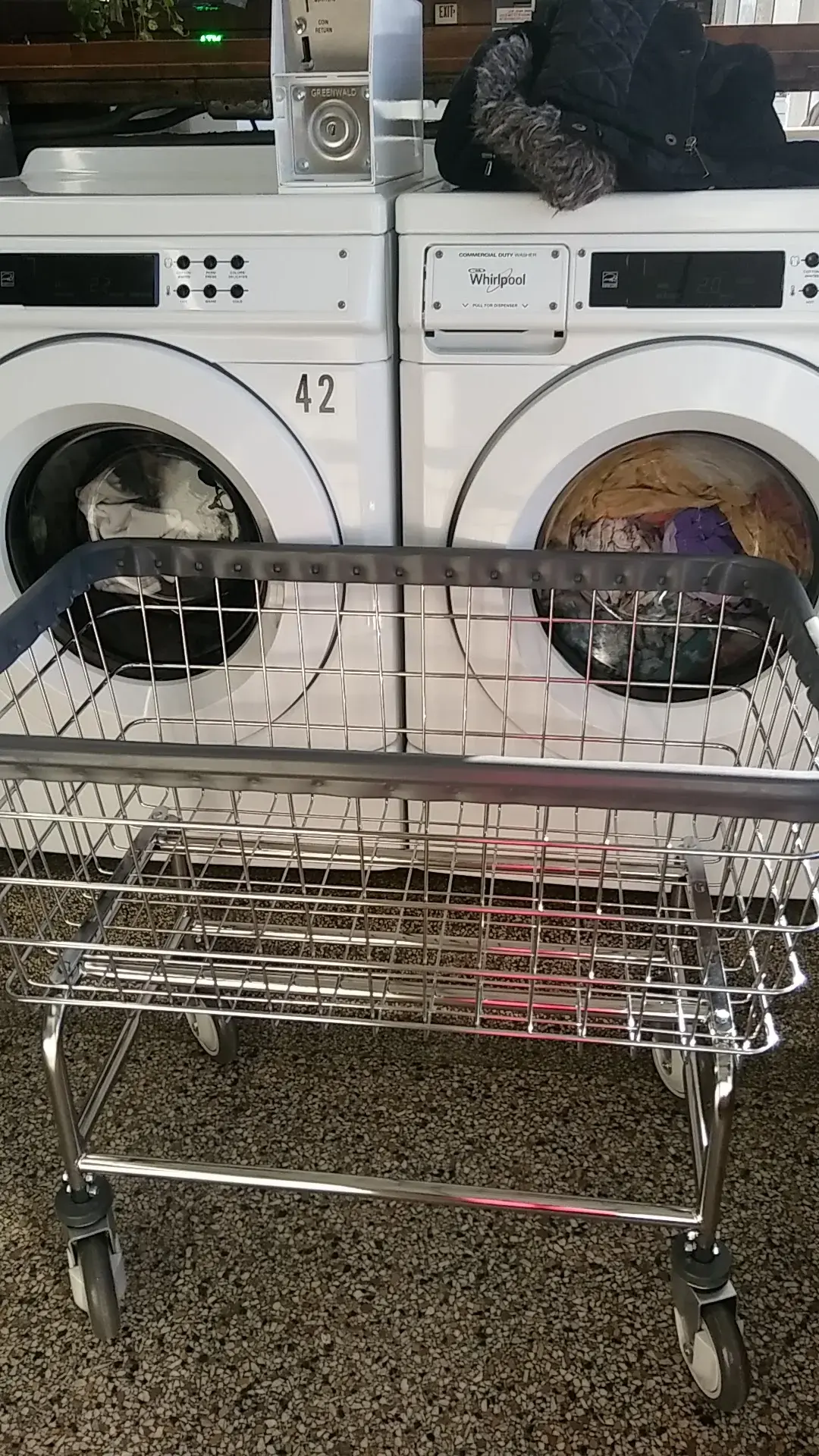 Clothesline Laundry - Image 9