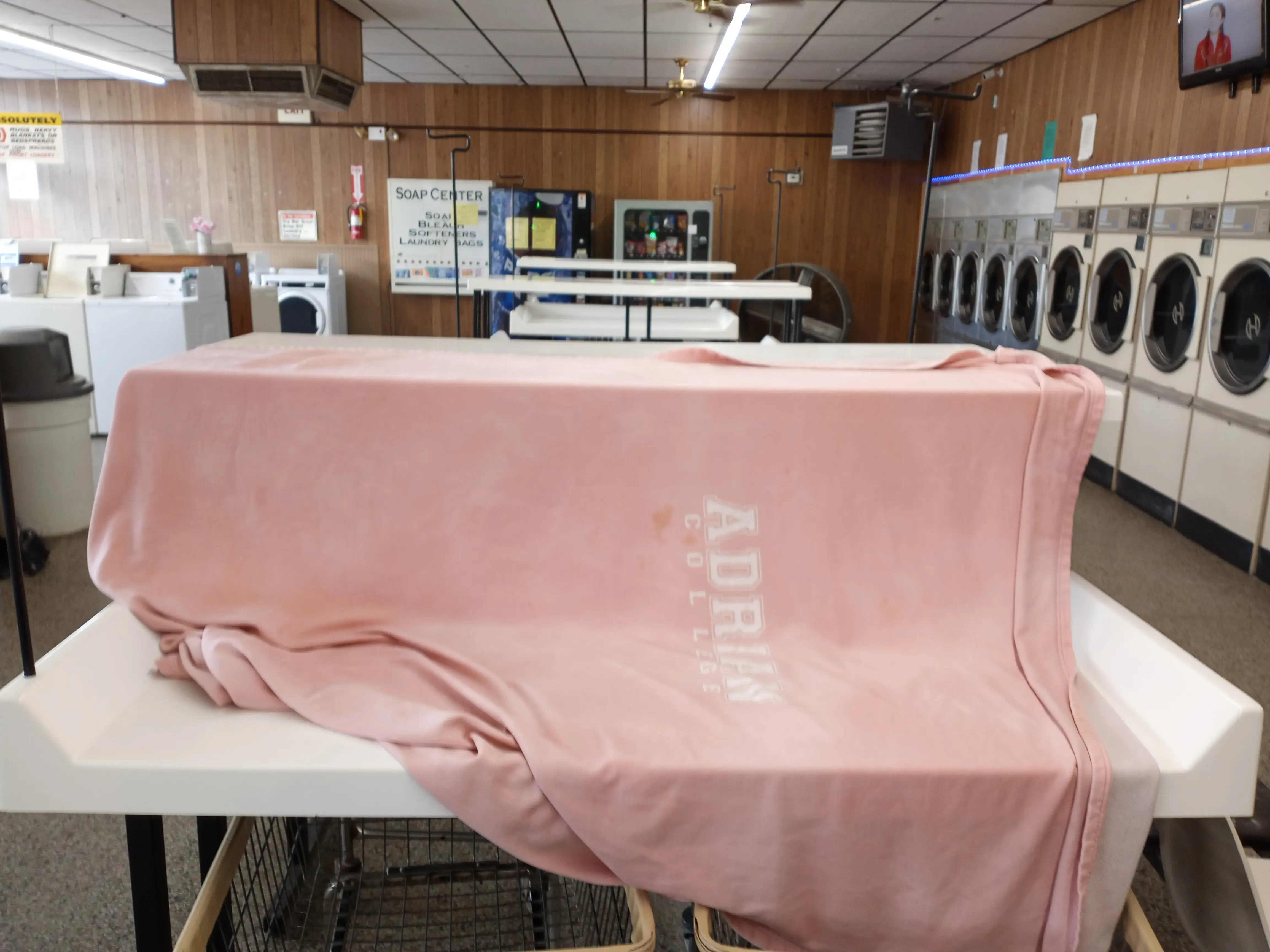 Clothesline Laundry thumbnail 8