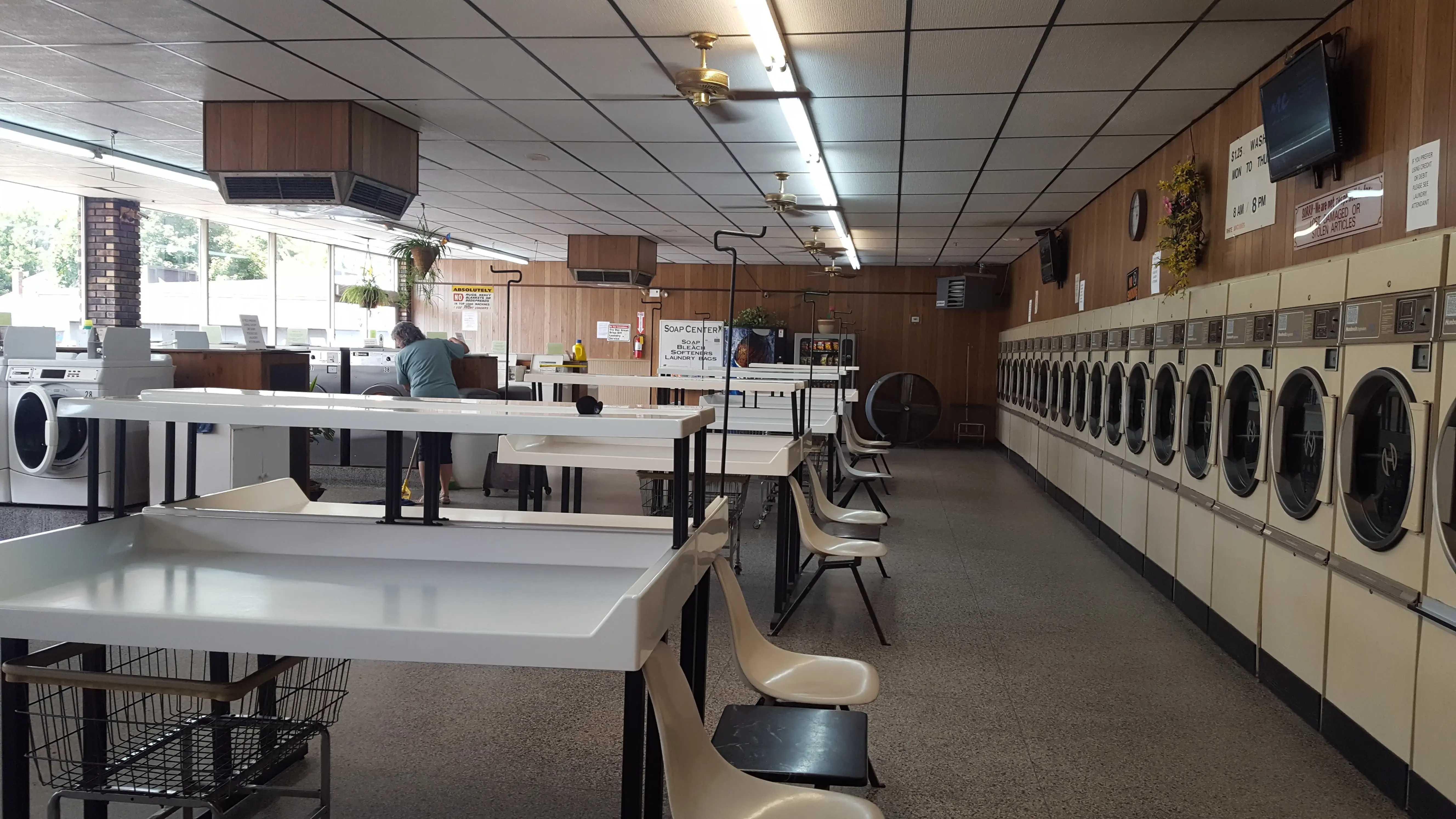 Clothesline Laundry - Image 15