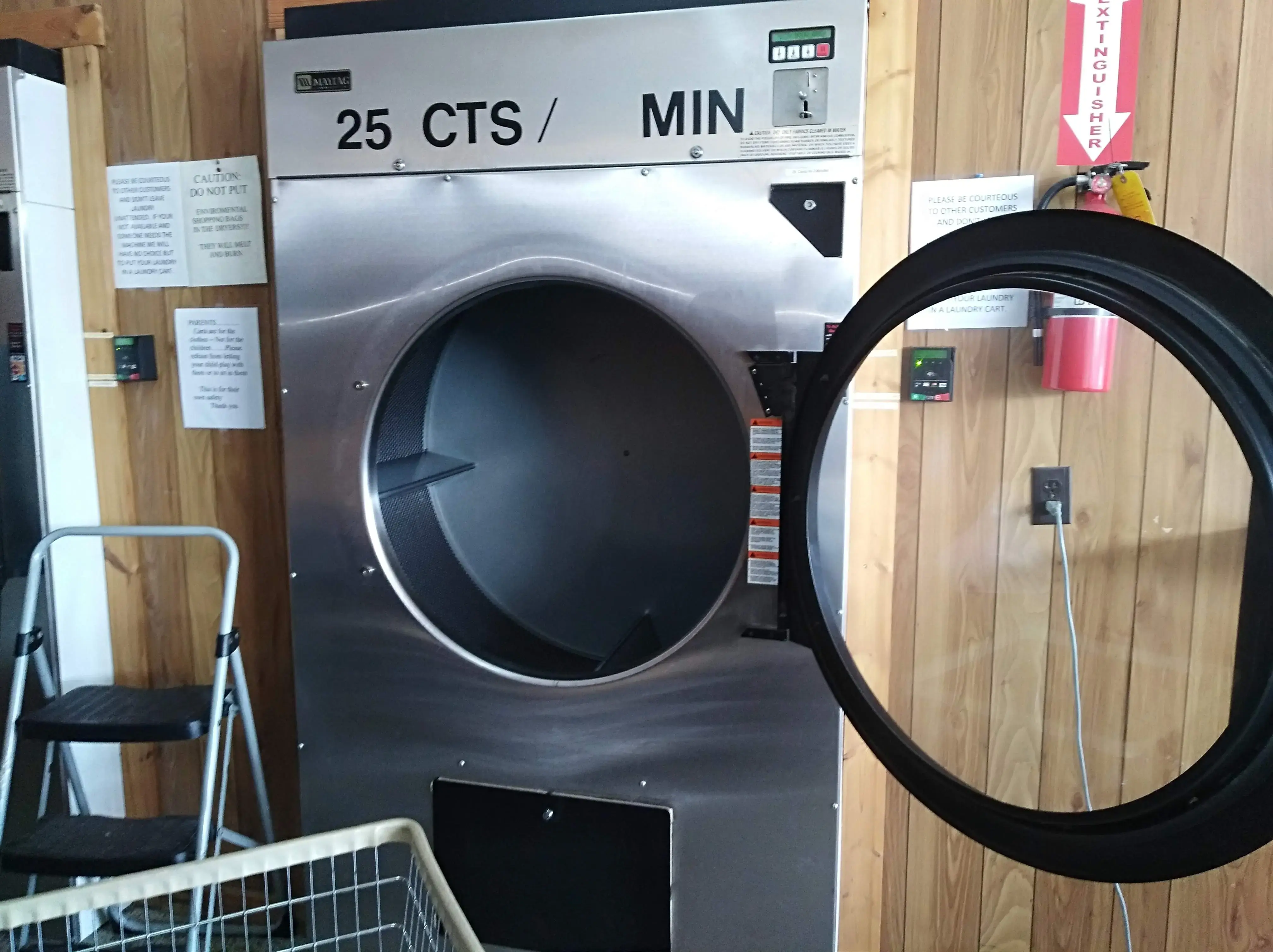 Clothesline Laundry thumbnail 18