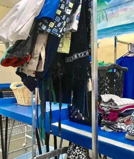 Clothesline Laundry - Image 4