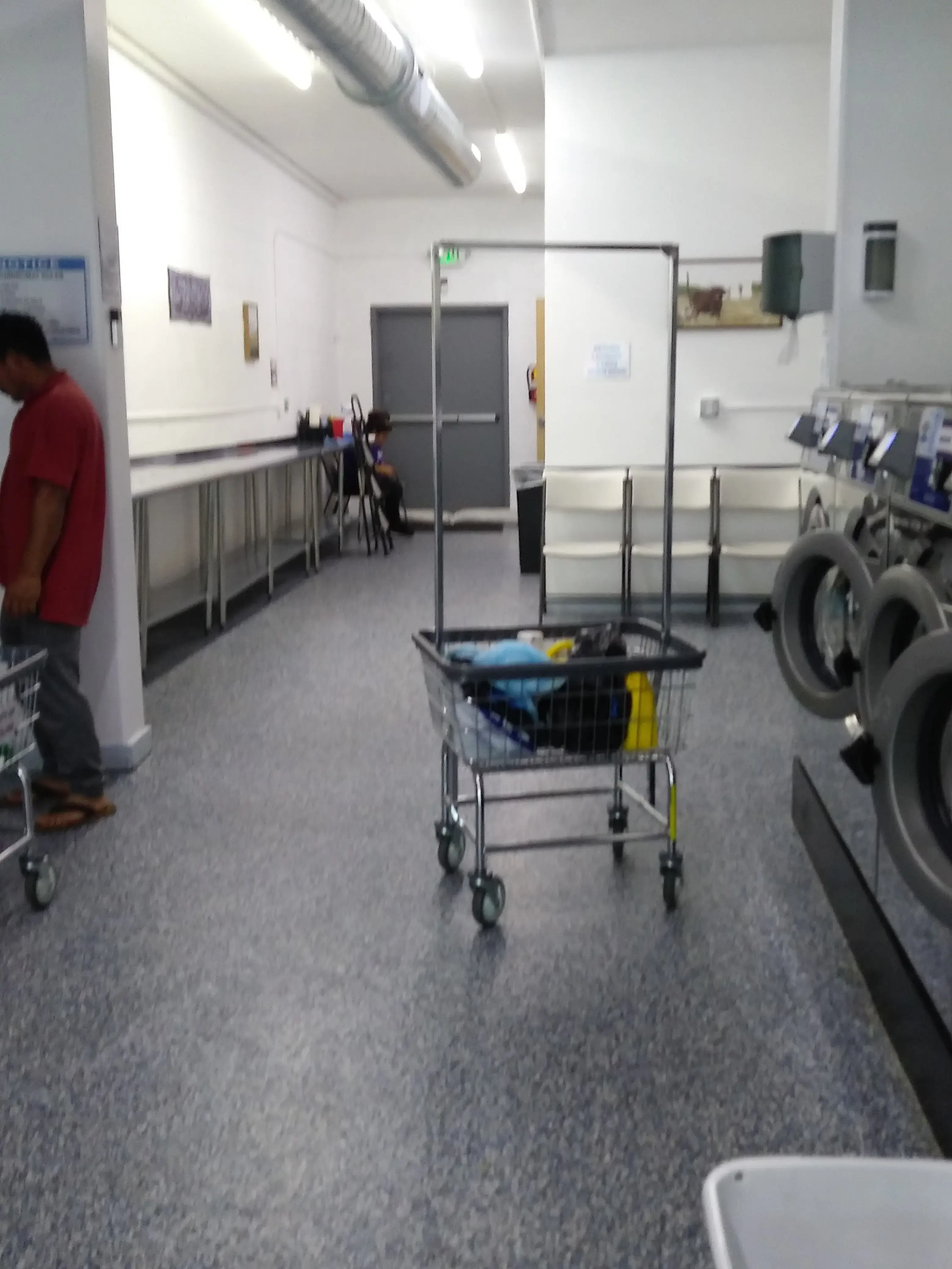 Clothezline Laundry - Image 7