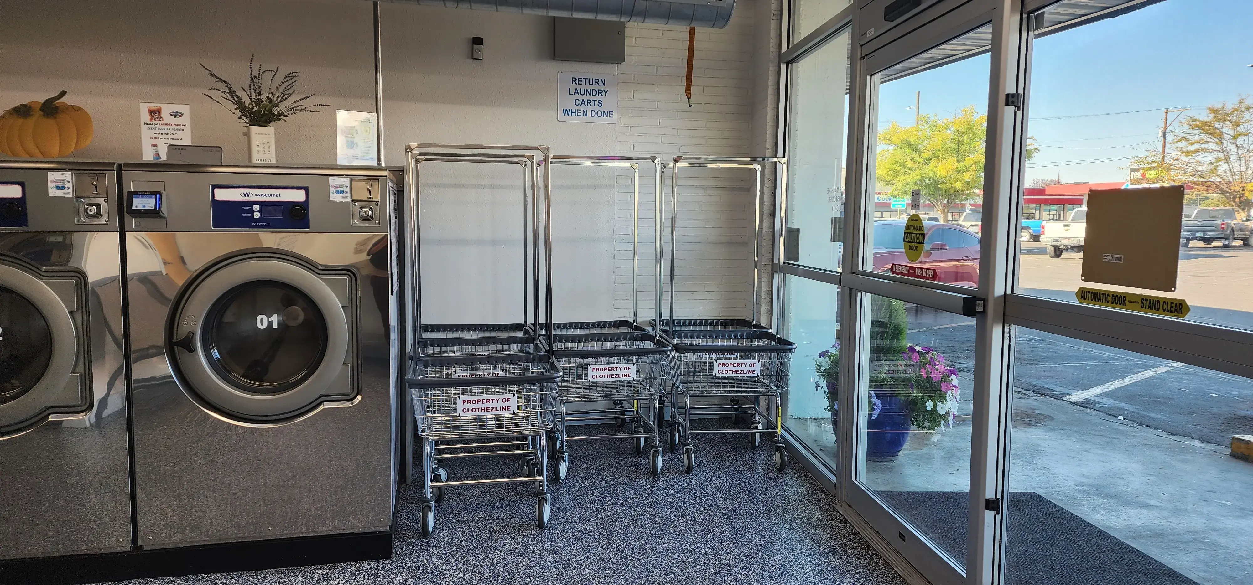 Clothezline Laundry - Image 17