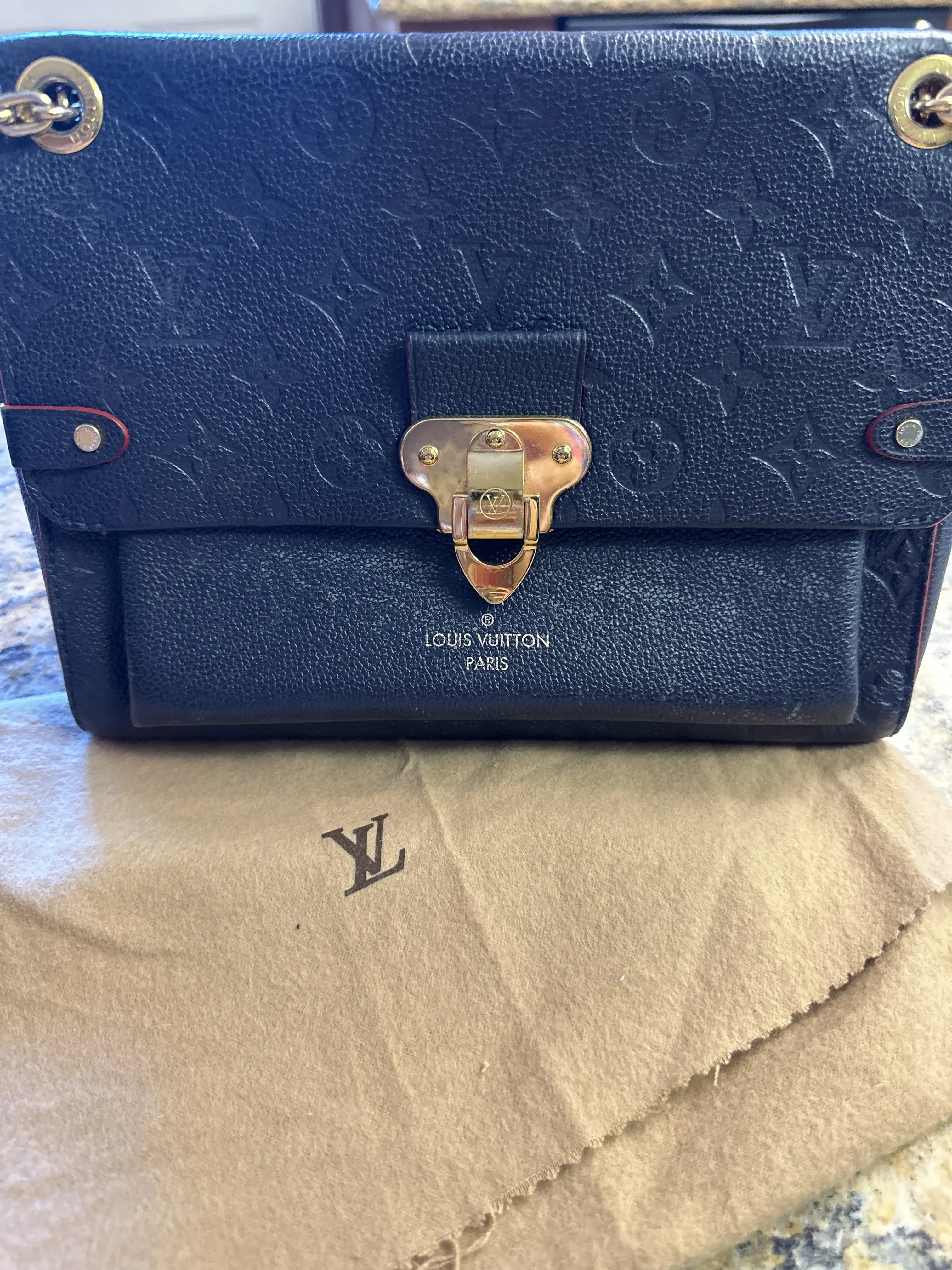 Clothing Care Dry Cleaners & Shoe Repair - Image 8