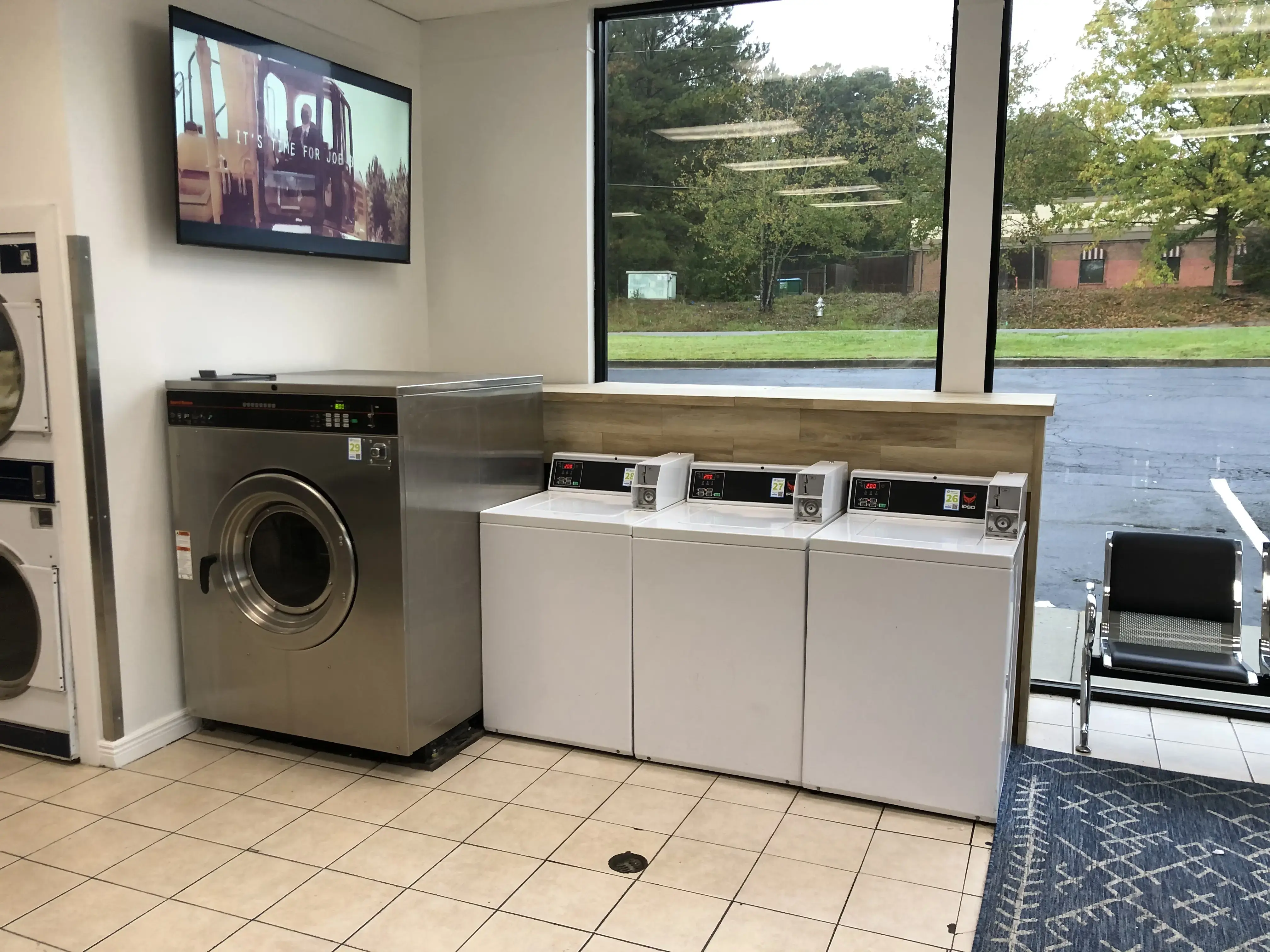 Club Laundromat thumbnail 20