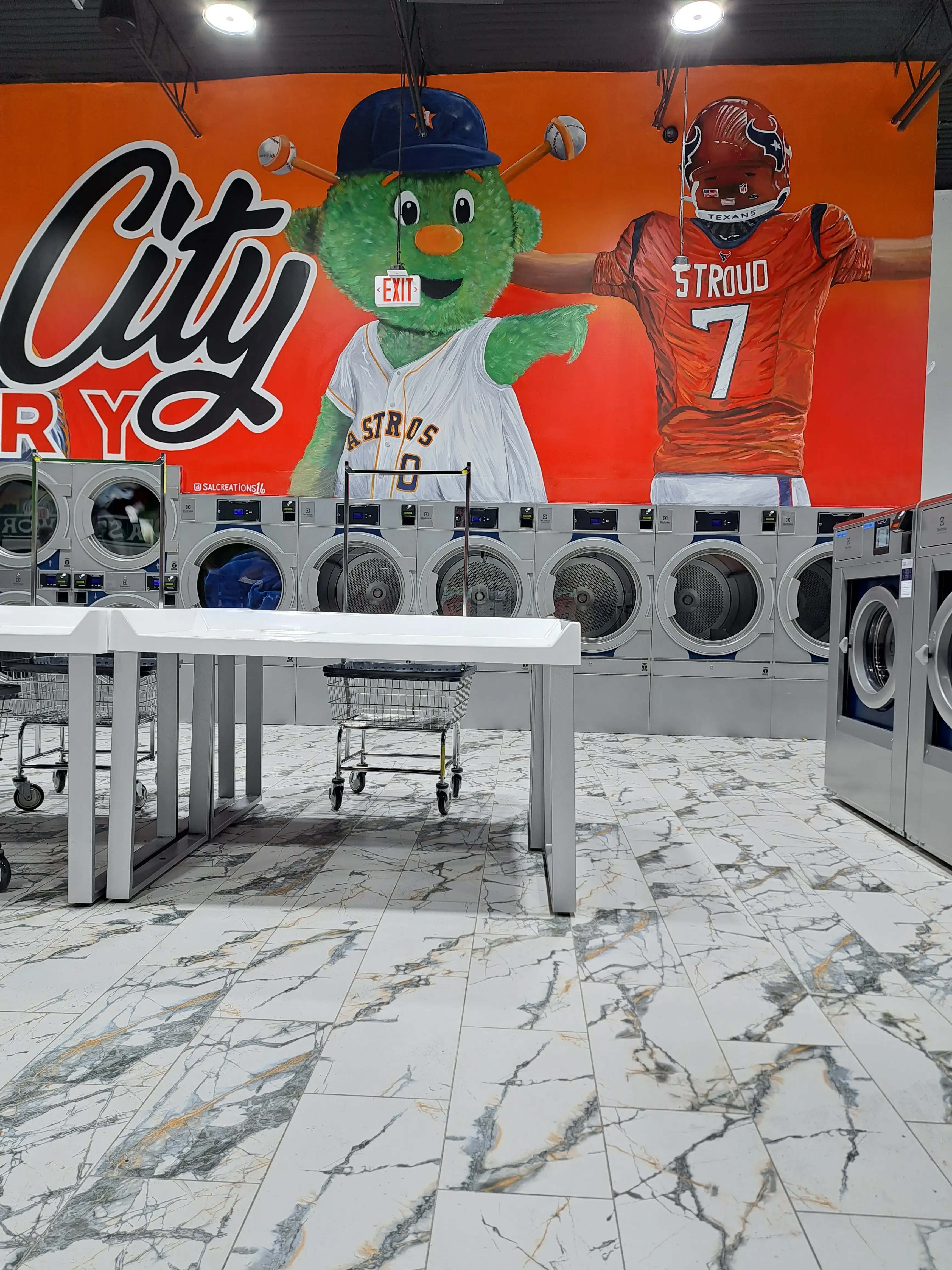 Clutch City Laundry - Hillcroft - Image 6