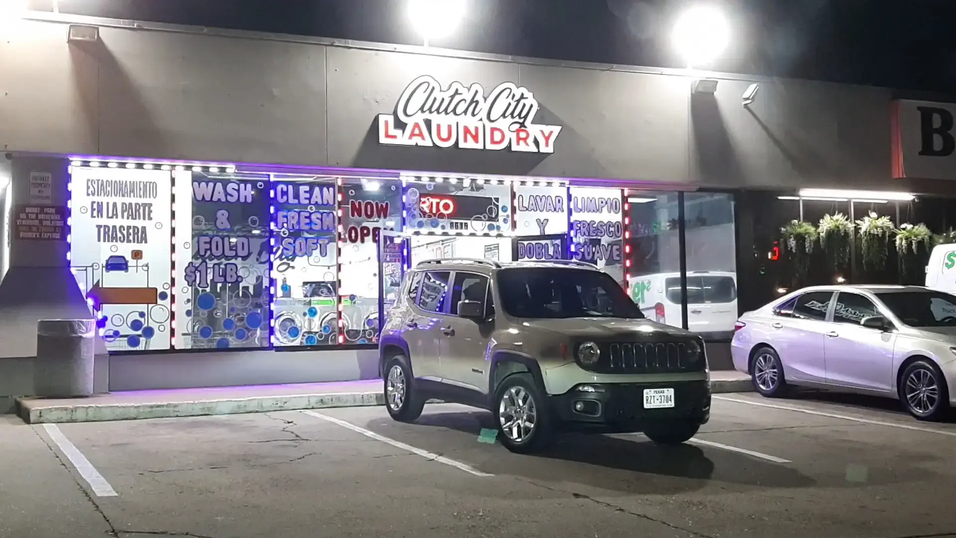 Clutch City Laundry - Westheimer Rd - Image 14