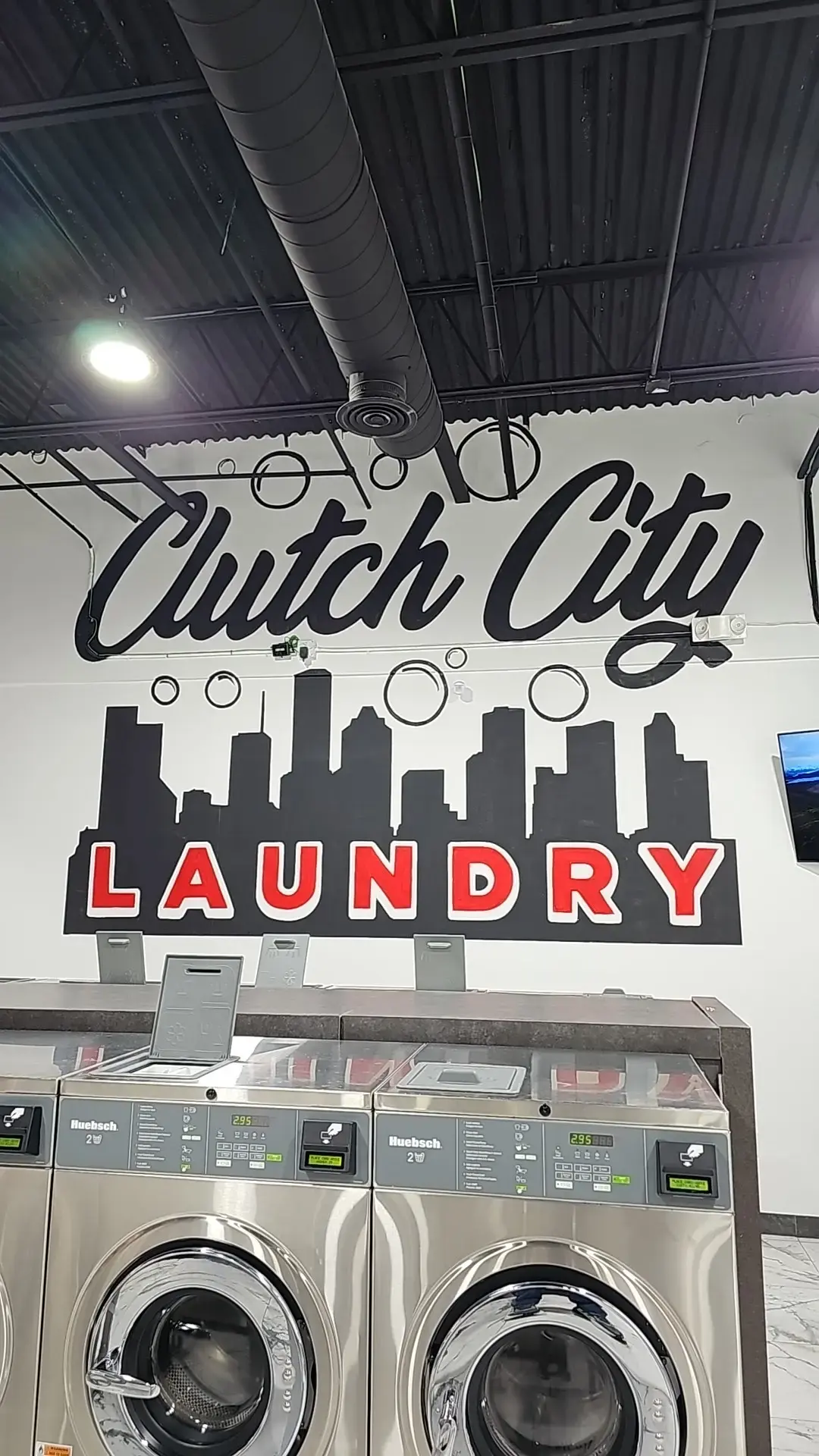 Clutch City Laundry - Westheimer Rd - Image 11